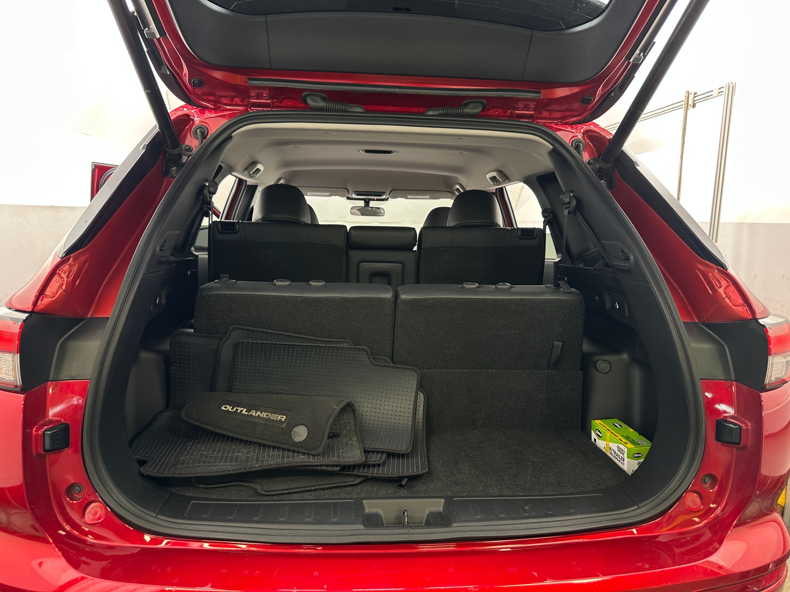 Thumbnail: 2024 Mitsubishi Outlander - 6