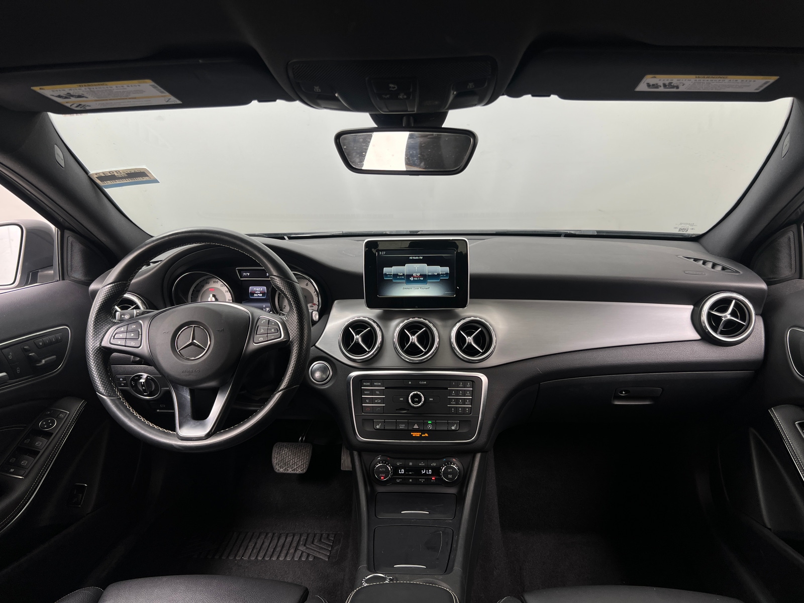 Thumbnail: 2016 Mercedes-Benz GLA - 2