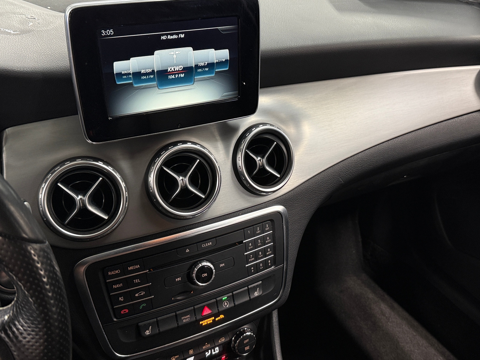 Thumbnail: 2016 Mercedes-Benz GLA - 3