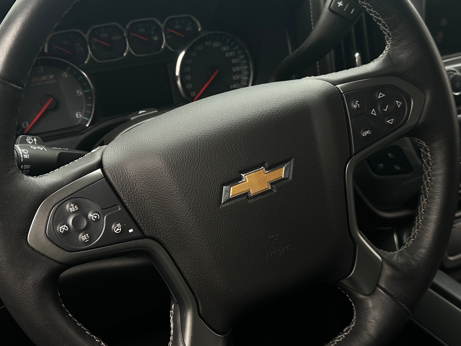 Thumbnail: 2018 Chevrolet Silverado 1500 - 4