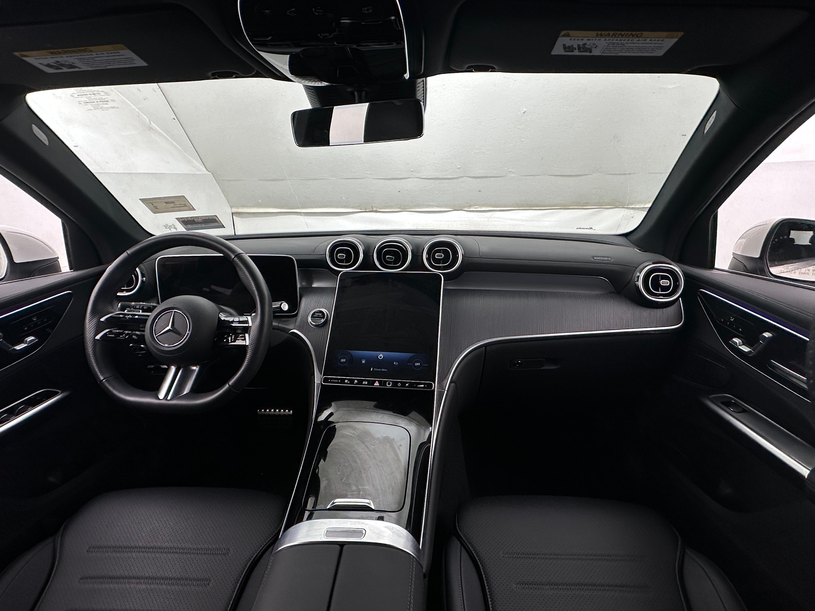 Thumbnail: 2025 Mercedes-Benz GLC - 2