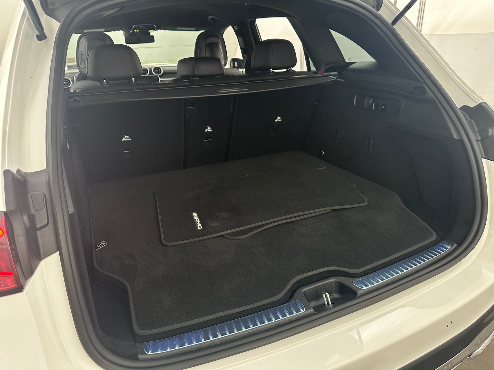 Thumbnail: 2025 Mercedes-Benz GLC - 6