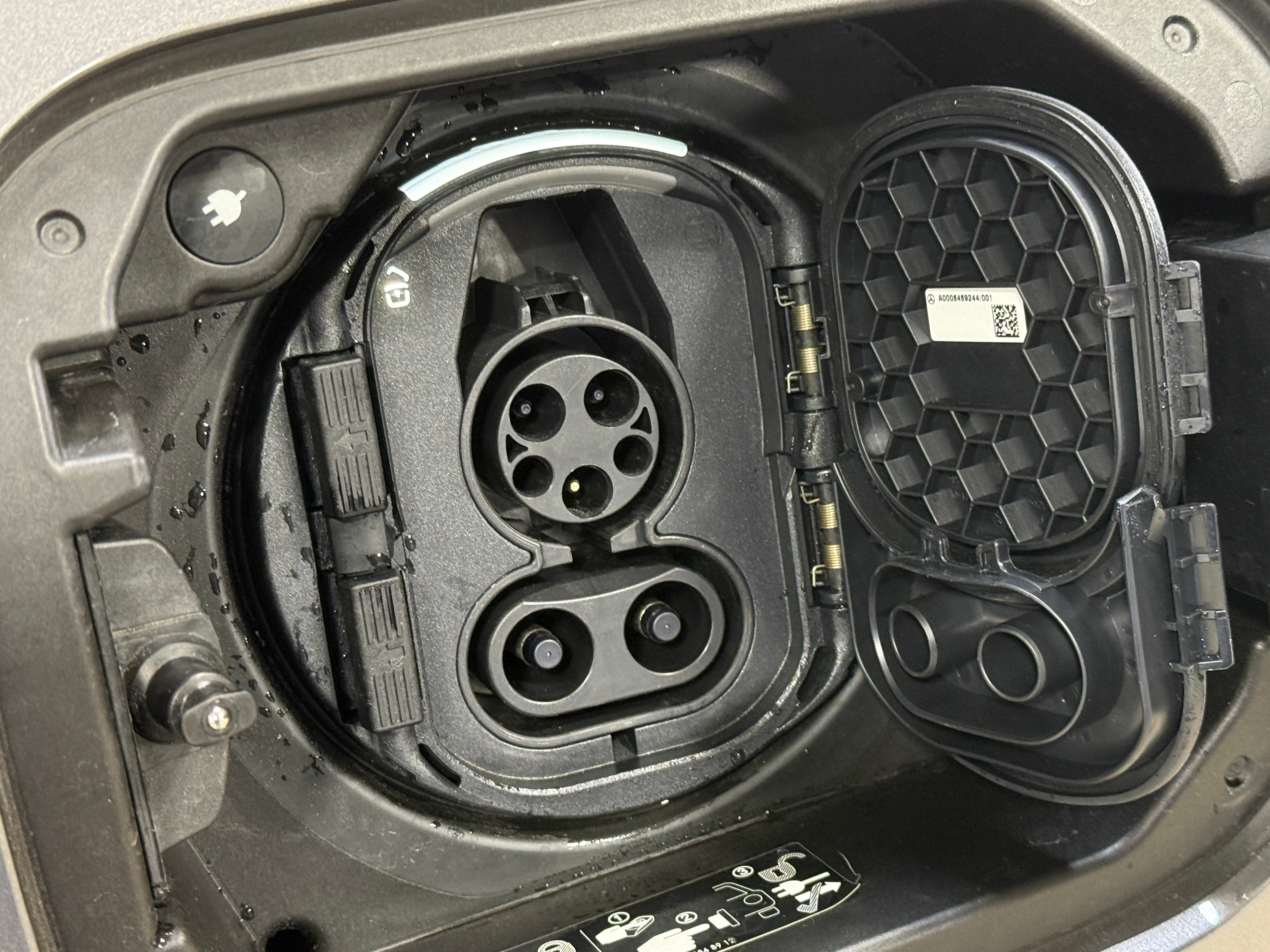 Used 2025 Mercedes-Benz EQB Base with VIN W1N9M0CB7SN137234 for sale in Oak Creek, WI