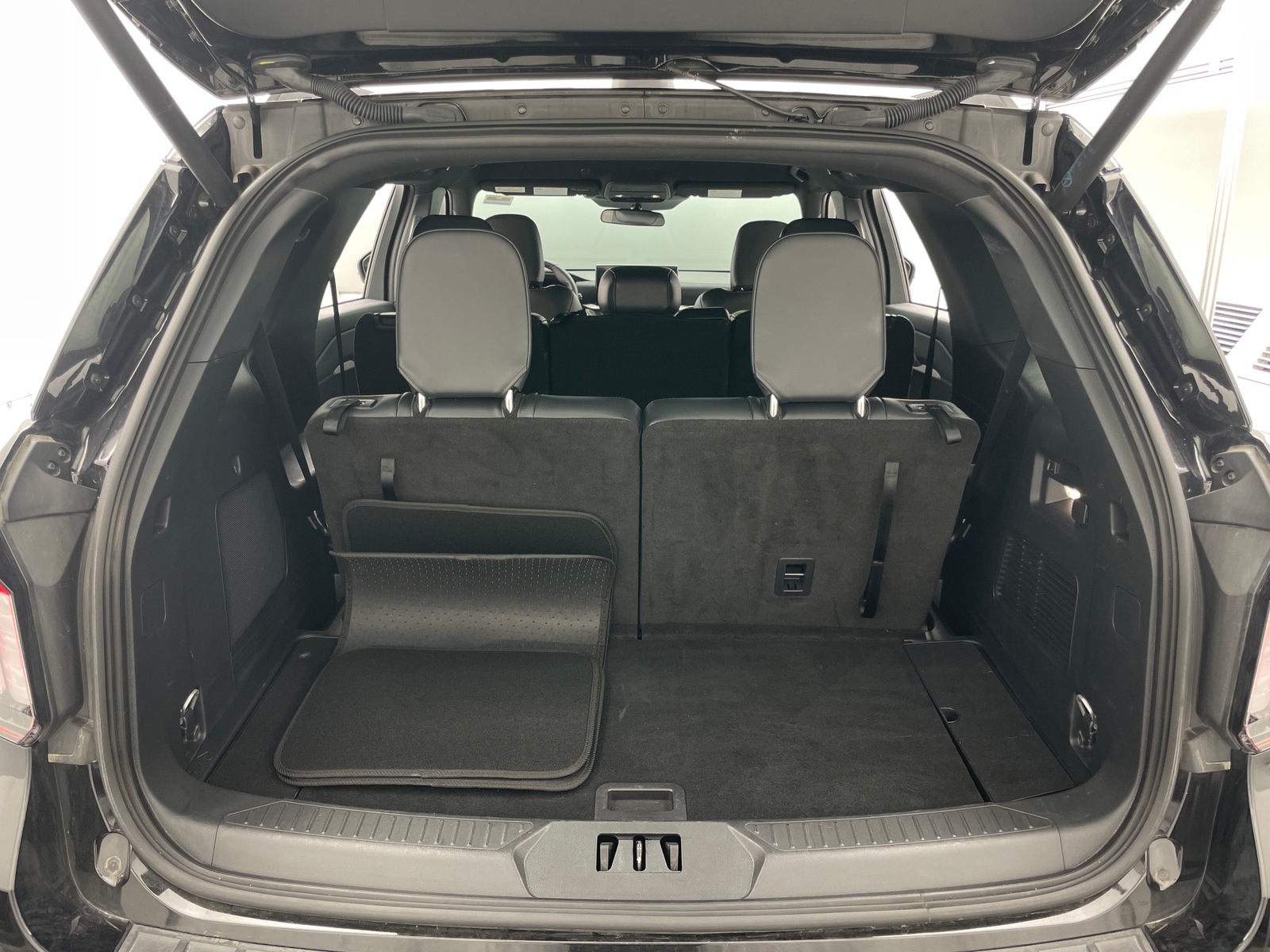 Thumbnail: 2025 Ford Explorer - 6