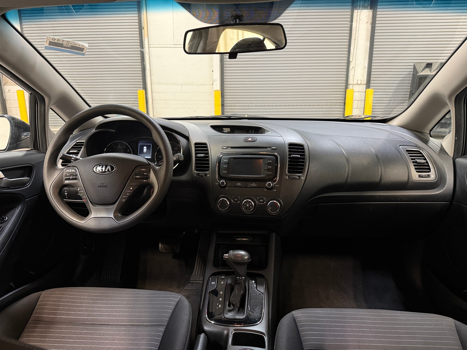 Thumbnail: 2017 Kia Forte - 3