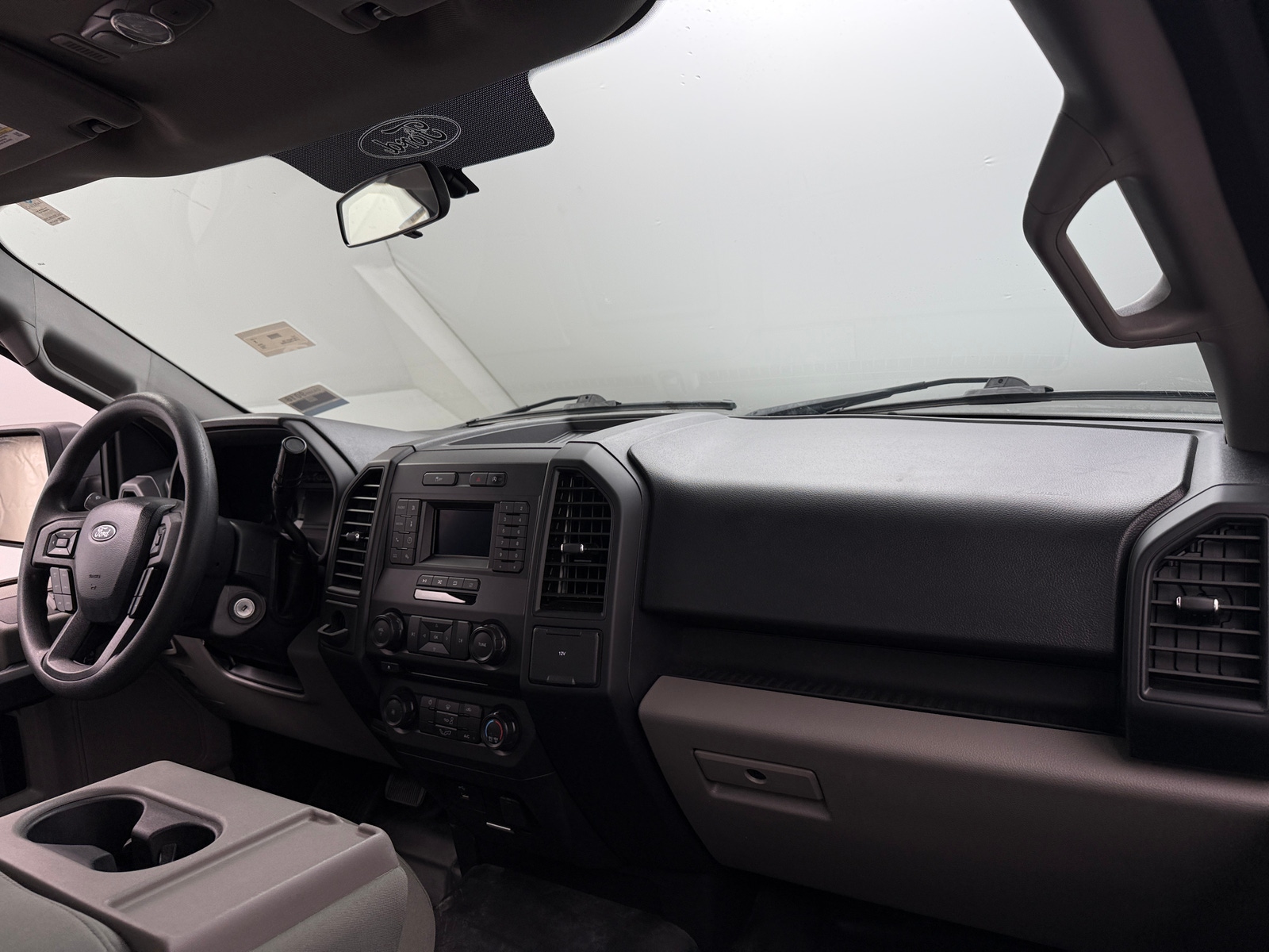 Thumbnail: 2018 Ford Econoline - 3