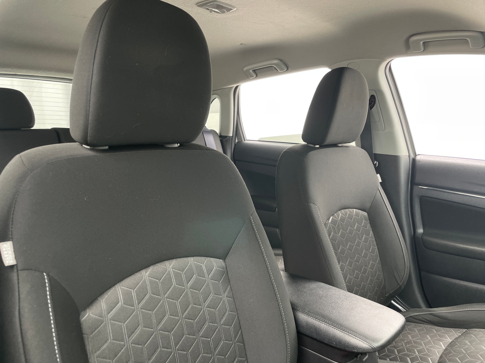 Thumbnail: 2021 Mitsubishi Outlander Sport - 2