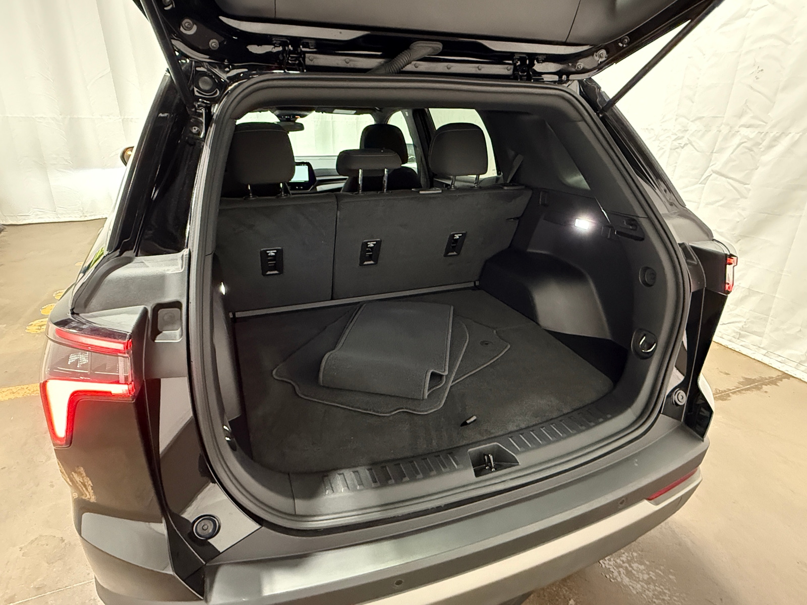 Thumbnail: 2025 Chevrolet Equinox - 7