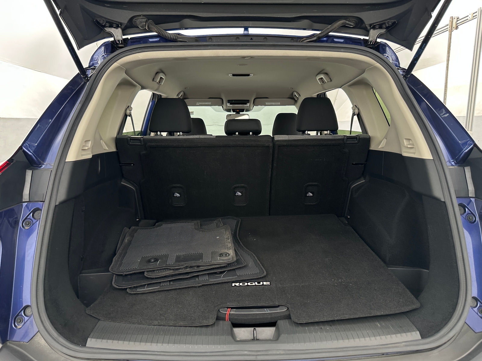 Thumbnail: 2023 Nissan Rogue - 7