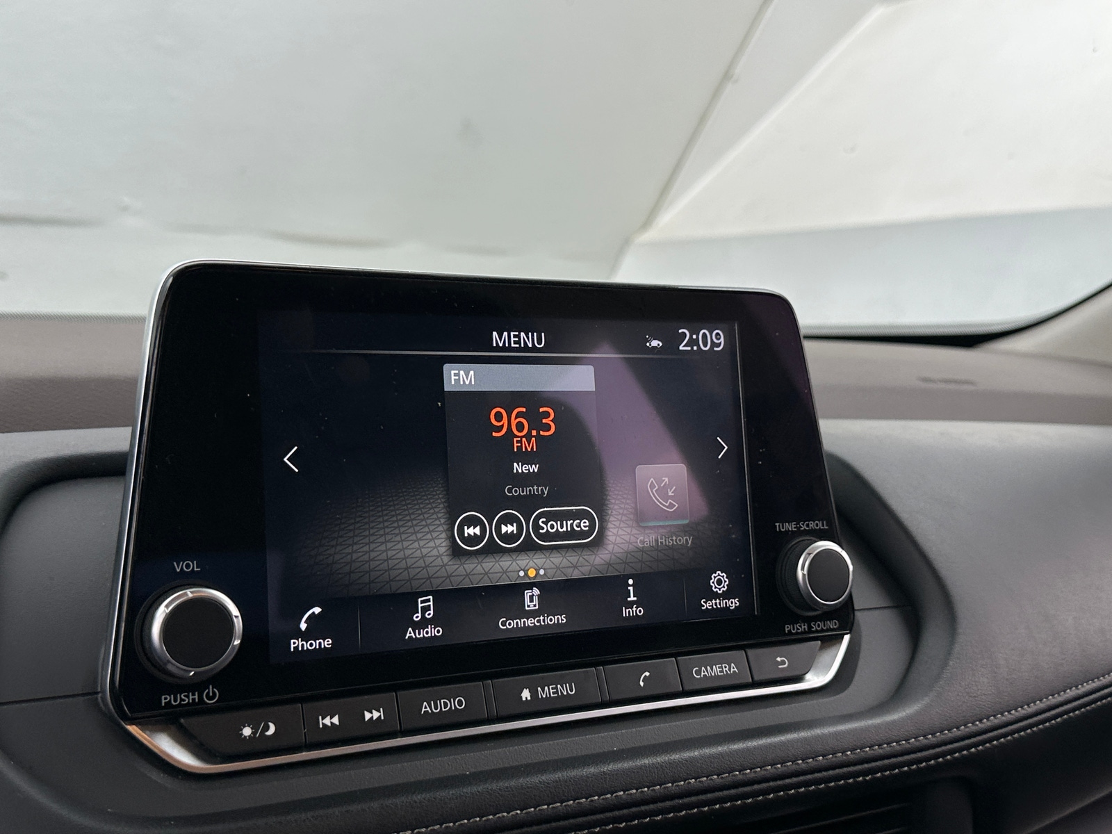 Thumbnail: 2023 Nissan Rogue - 4