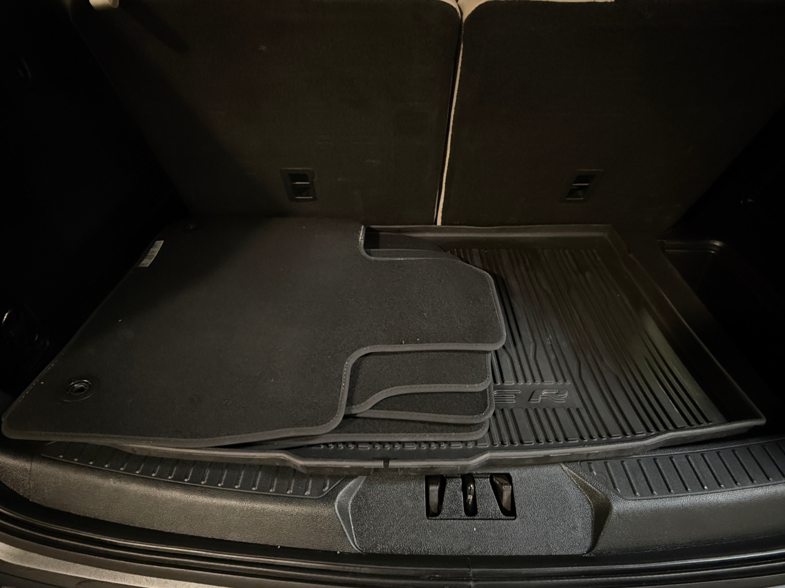 Thumbnail: 2020 Ford Explorer - 6