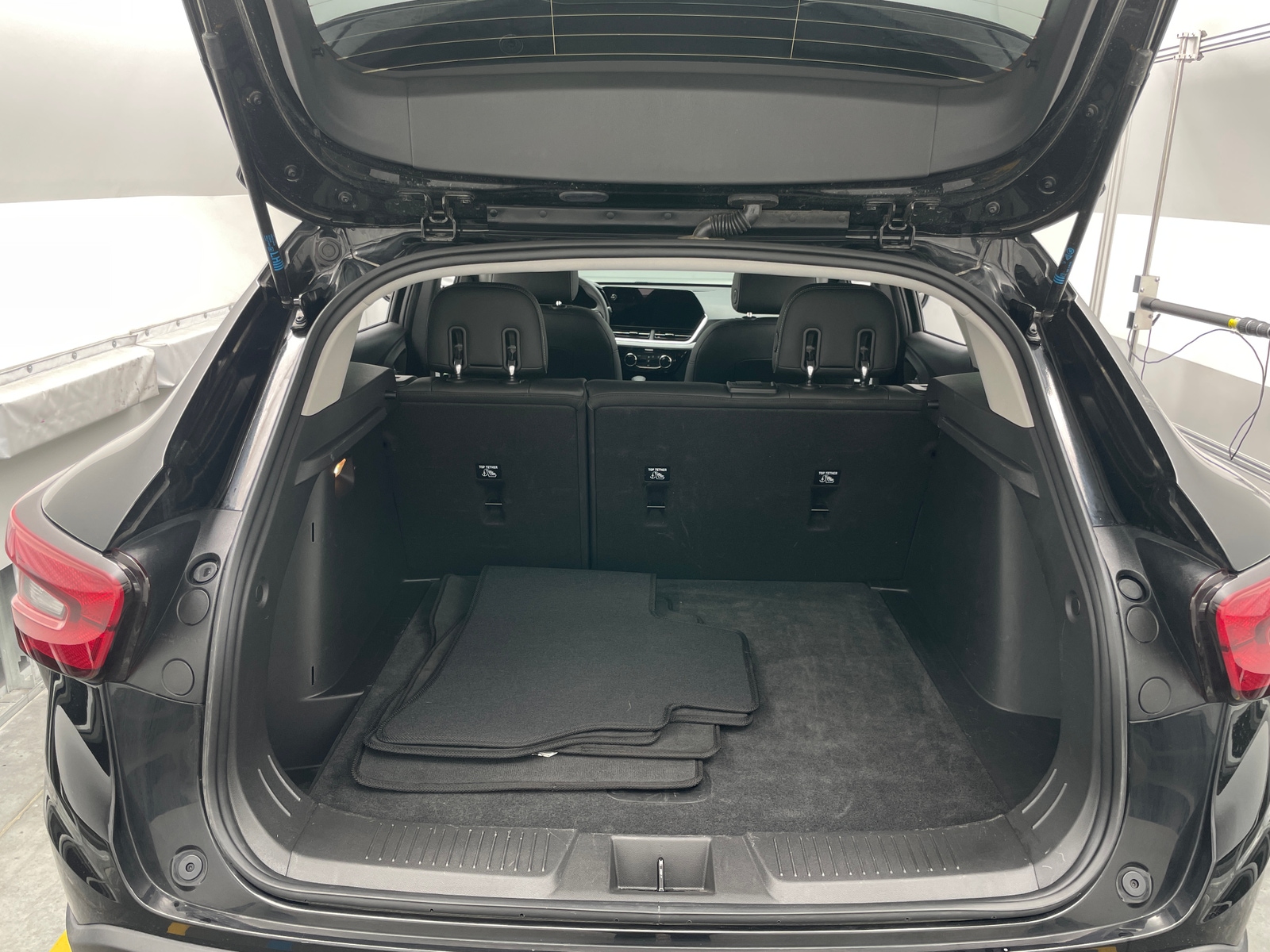 Thumbnail: 2025 Chevrolet Trax - 7