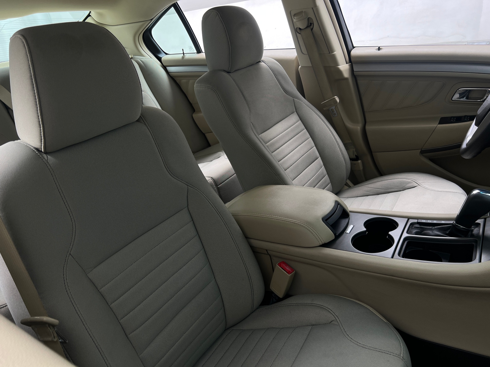 Thumbnail: 2017 Ford Taurus - 2