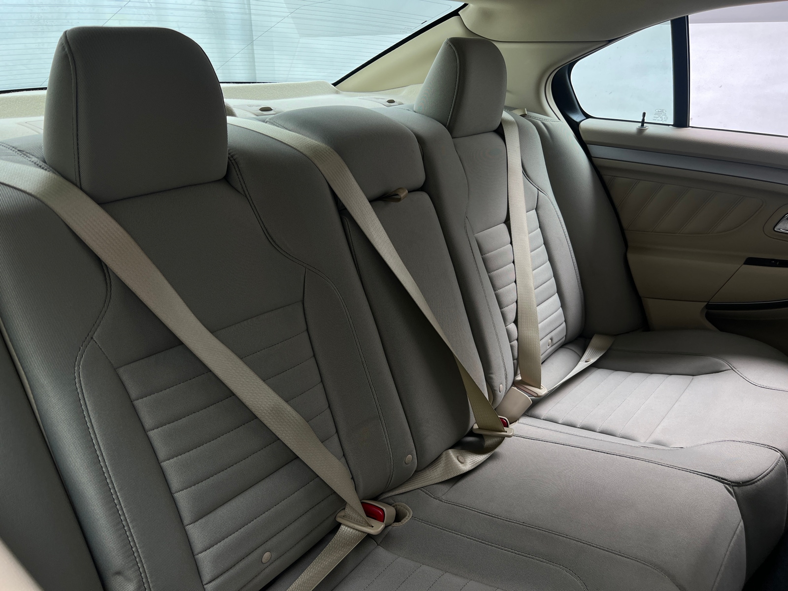 Thumbnail: 2017 Ford Taurus - 6