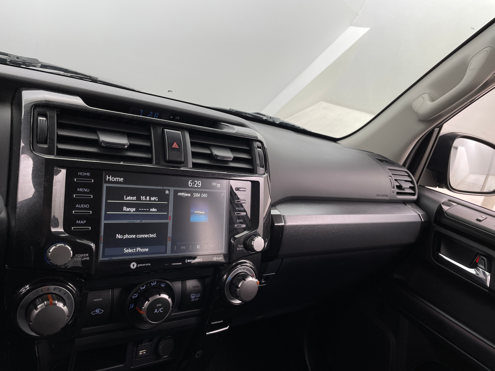 Thumbnail: 2023 Toyota 4Runner - 3