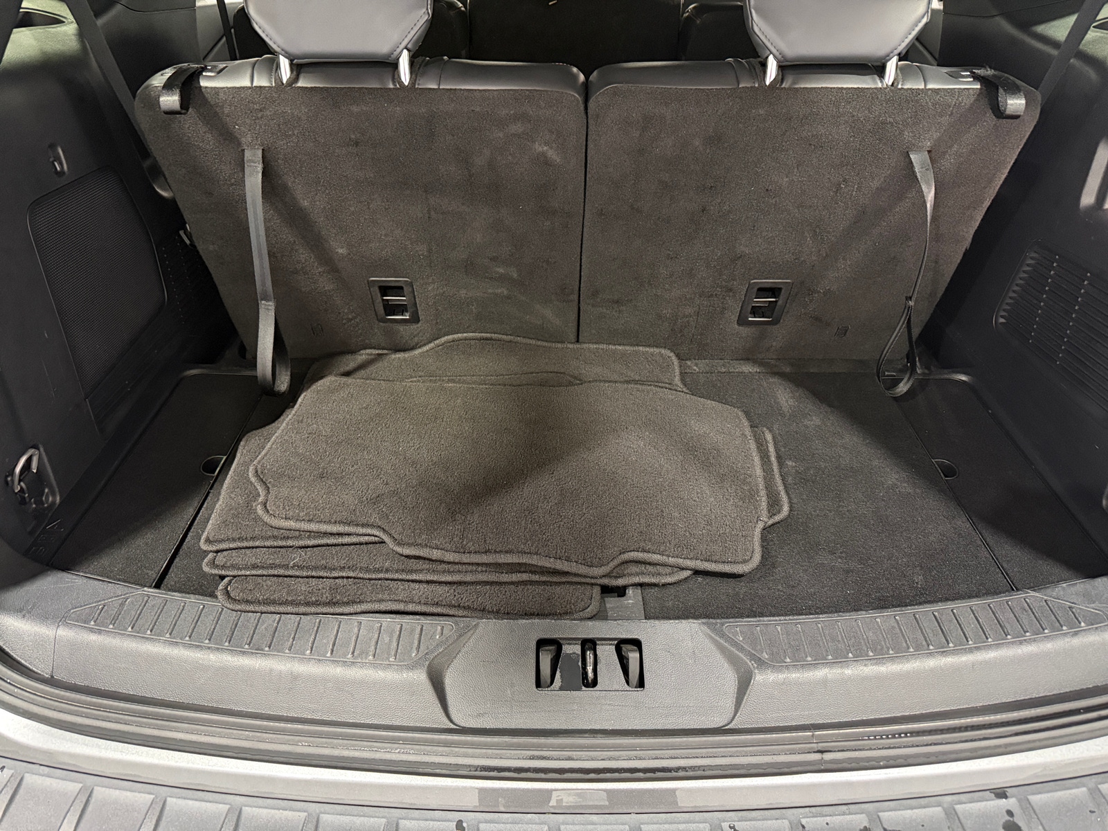 Thumbnail: 2025 Ford Explorer - 6