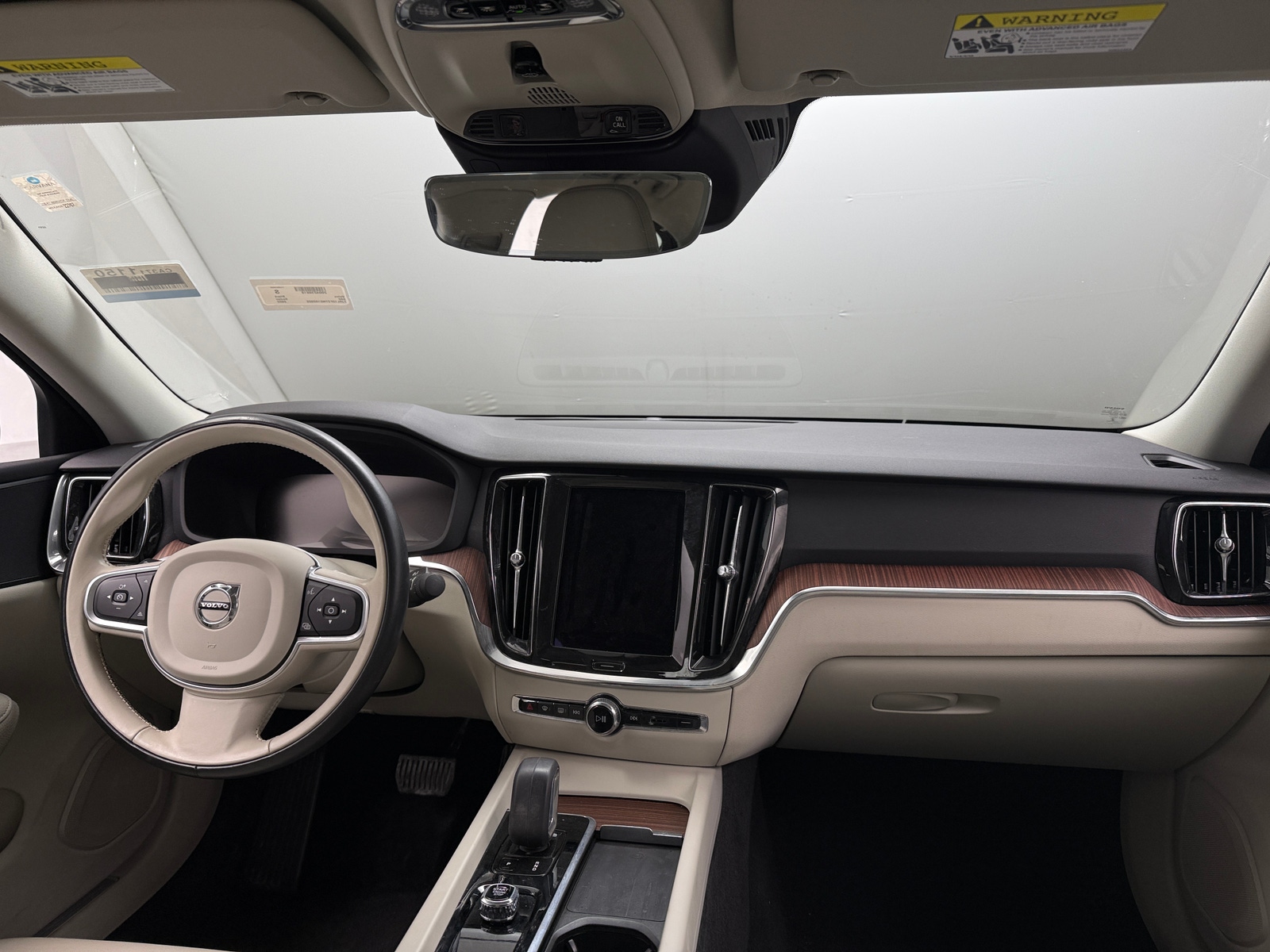 Thumbnail: 2022 Volvo S60 - 2