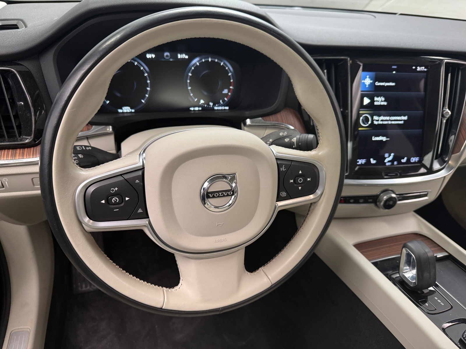 Thumbnail: 2022 Volvo S60 - 4