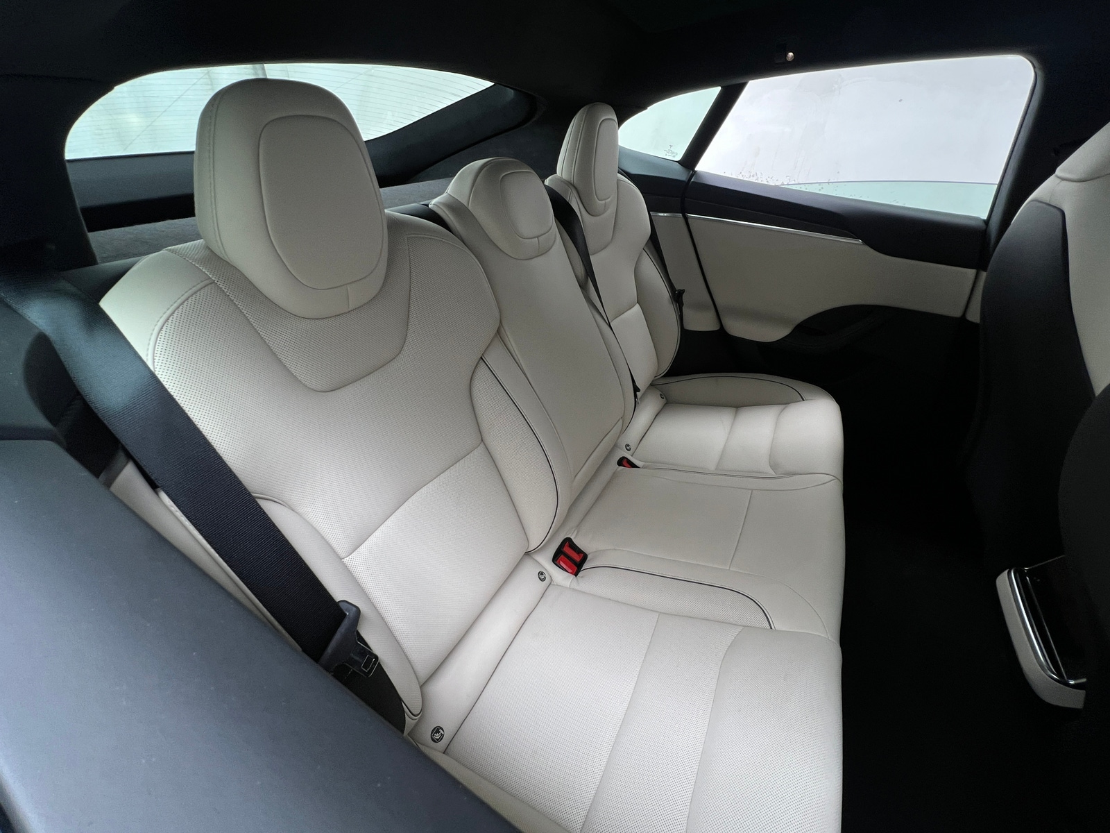 Thumbnail: 2022 Tesla Model S - 5