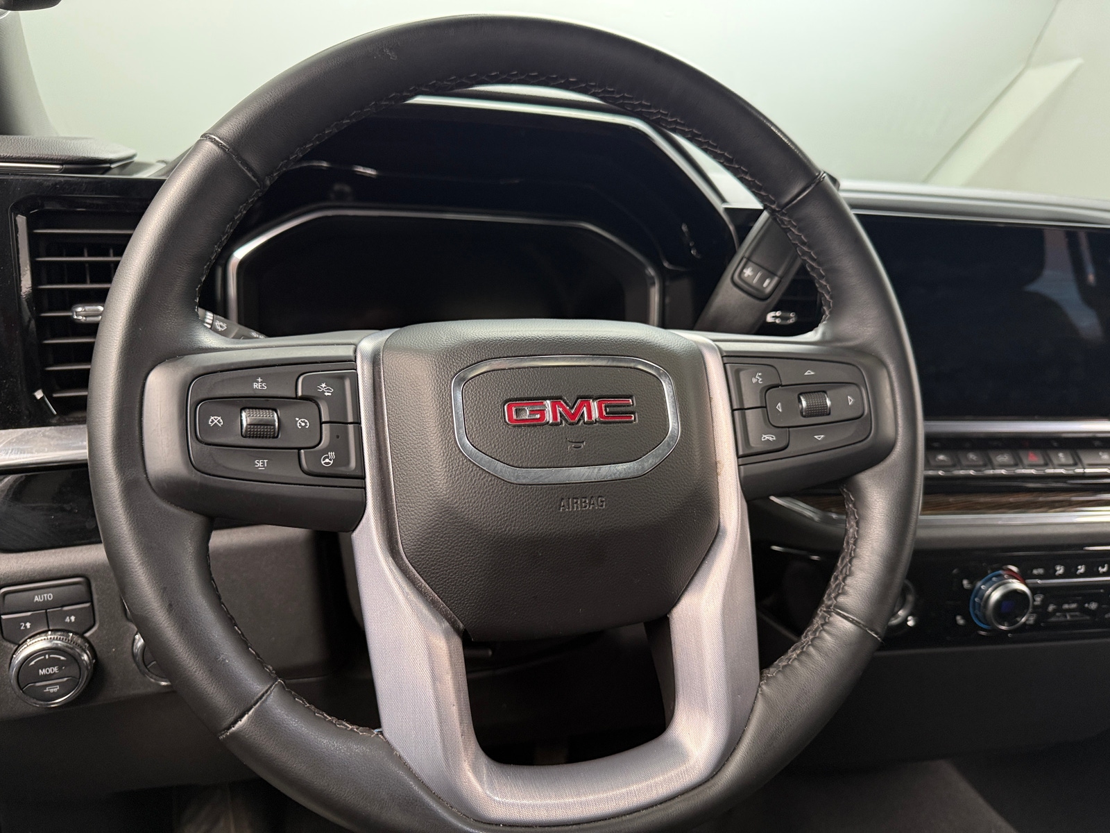 Thumbnail: 2024 GMC Sierra 1500 - 5