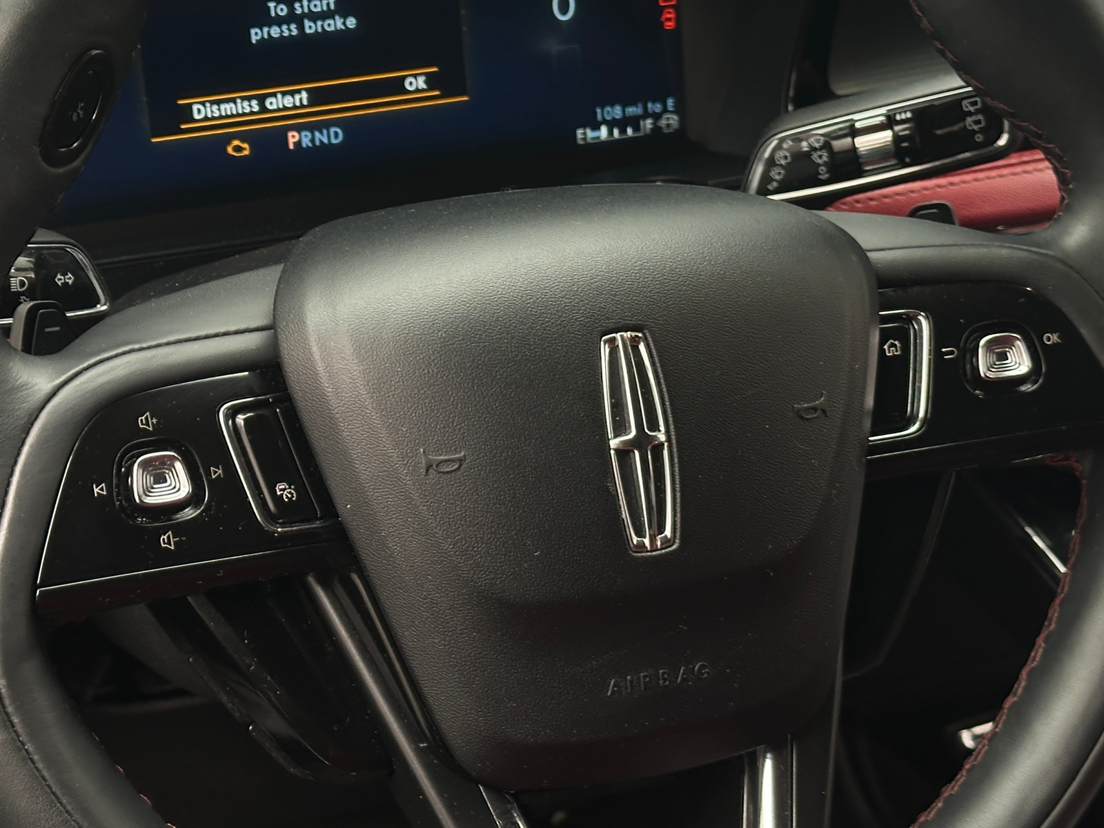 Thumbnail: 2023 Lincoln Corsair - 4