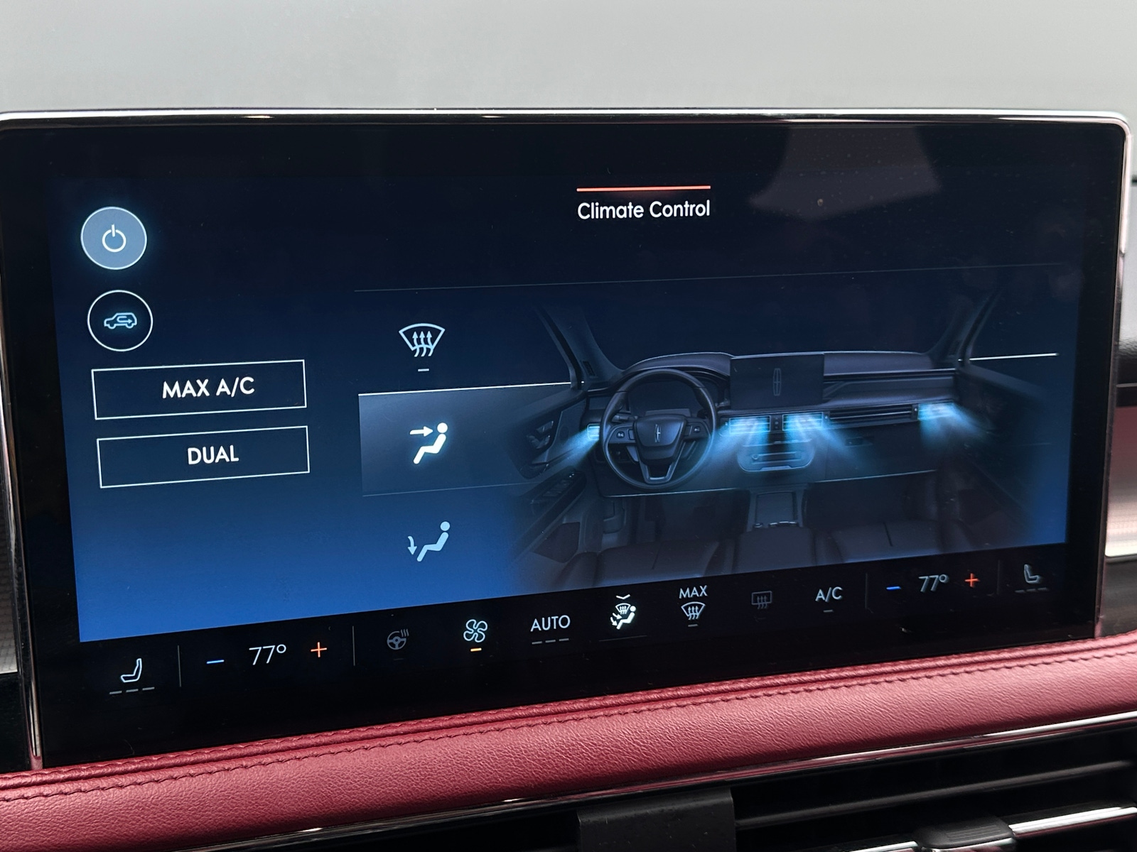 Thumbnail: 2023 Lincoln Corsair - 3