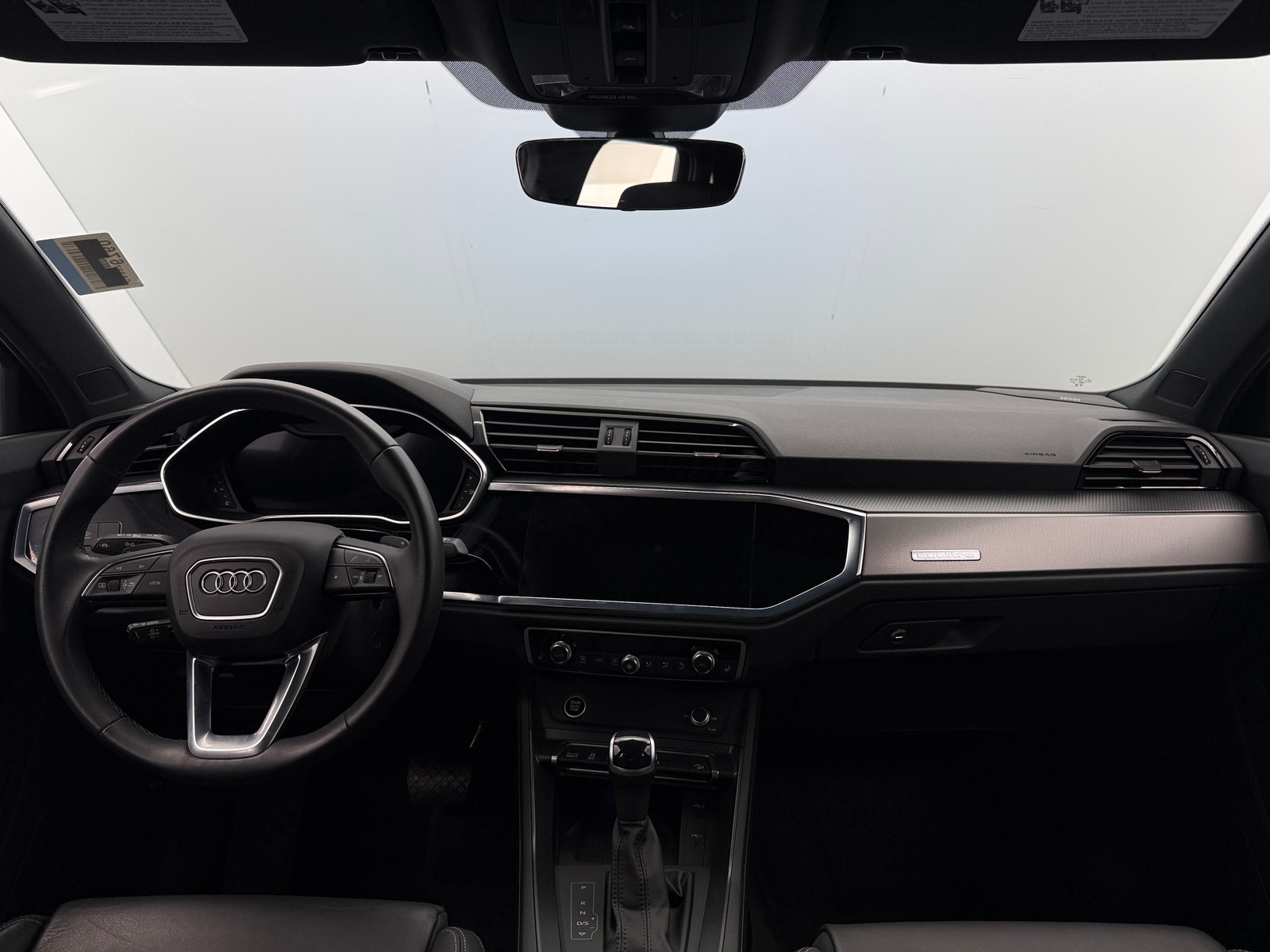 Thumbnail: 2023 Audi Q3 - 2