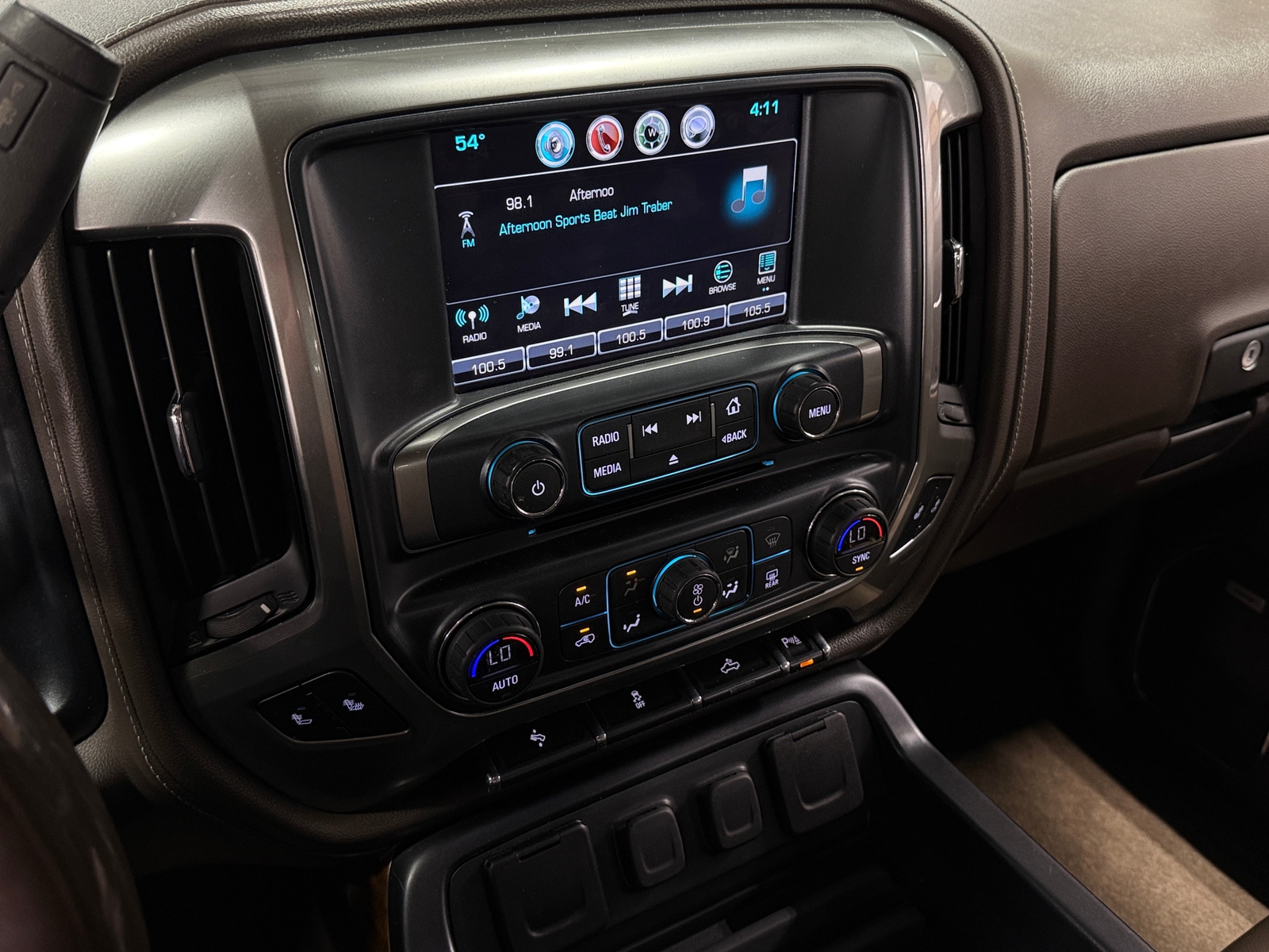 Thumbnail: 2018 Chevrolet Silverado 1500 - 3