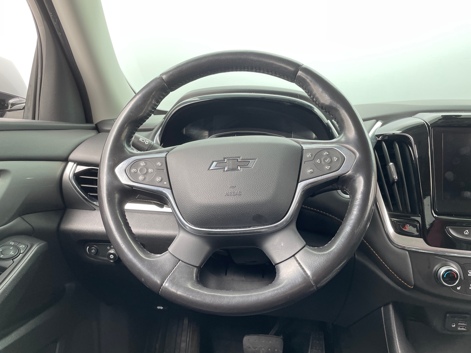 Thumbnail: 2020 Chevrolet Traverse - 4