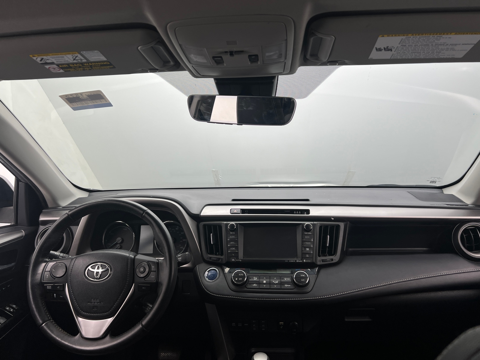 Thumbnail: 2017 Toyota RAV4 - 3