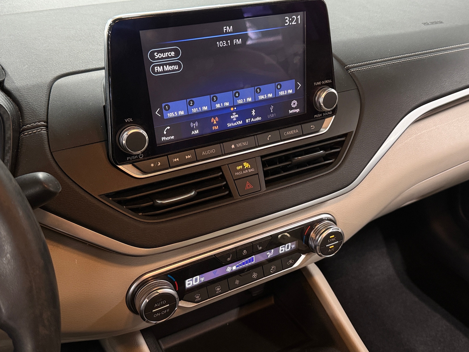 Thumbnail: 2019 Nissan Altima - 4