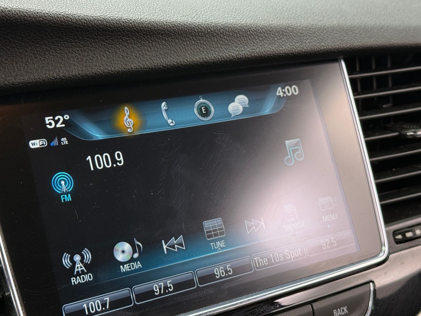 Thumbnail: 2020 Buick Encore - 4