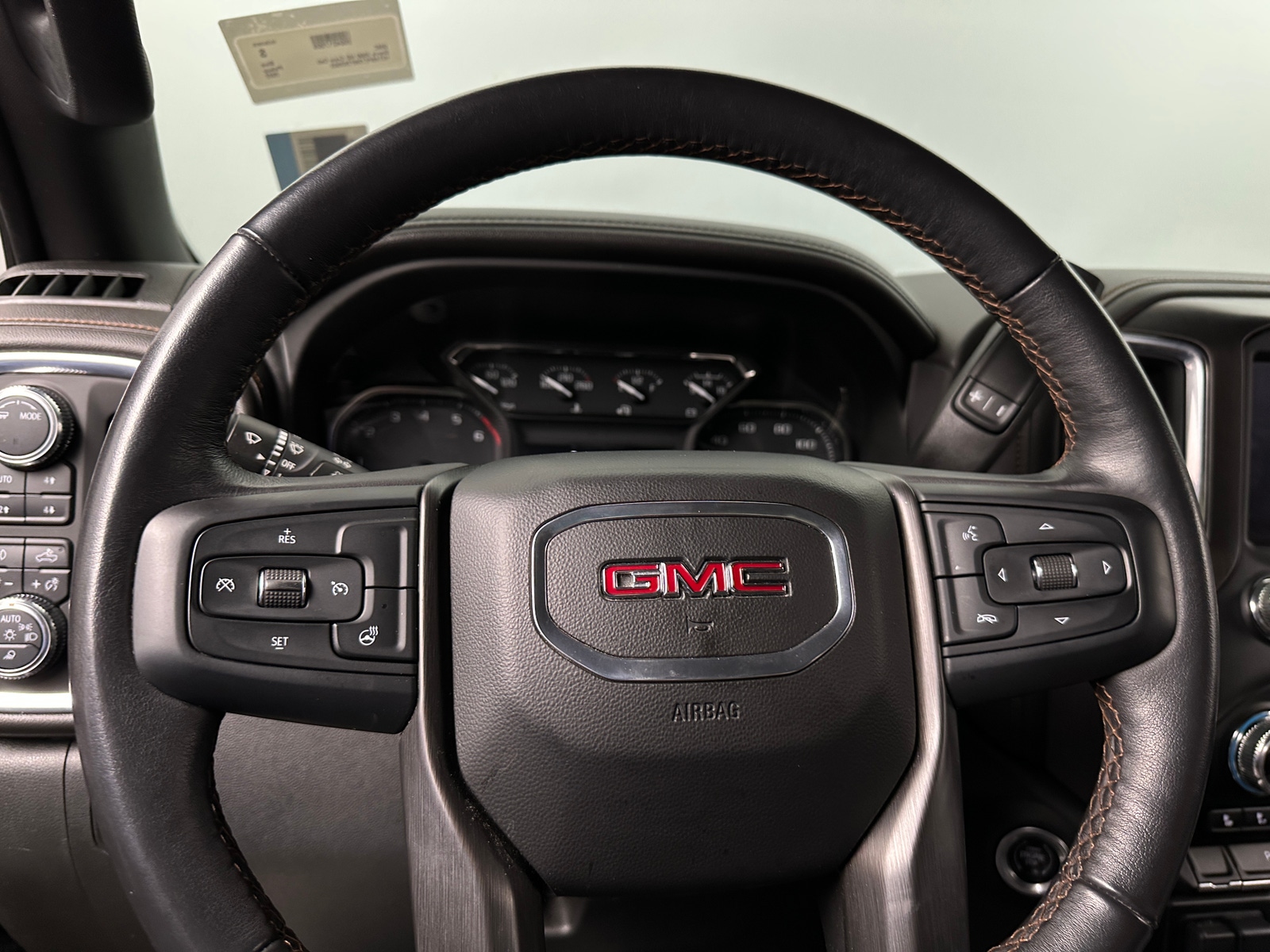 Thumbnail: 2022 GMC Sierra 2500 - 4