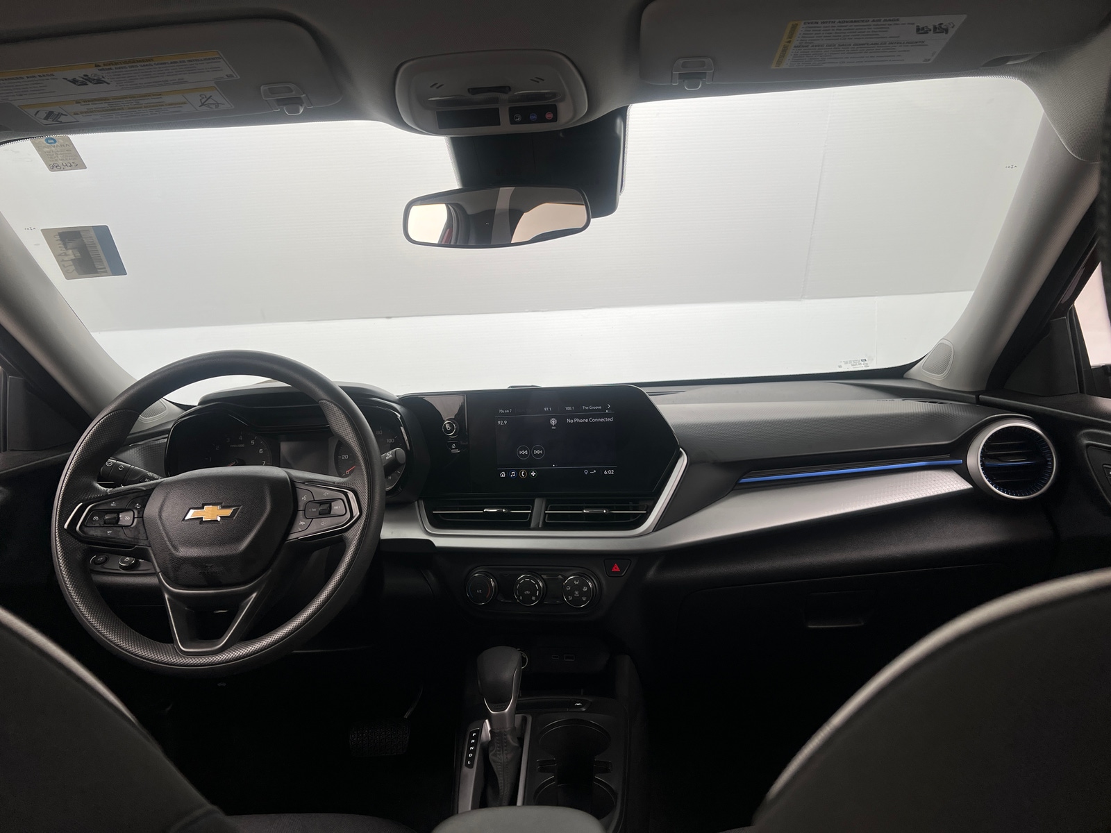 Thumbnail: 2025 Chevrolet Trax - 3