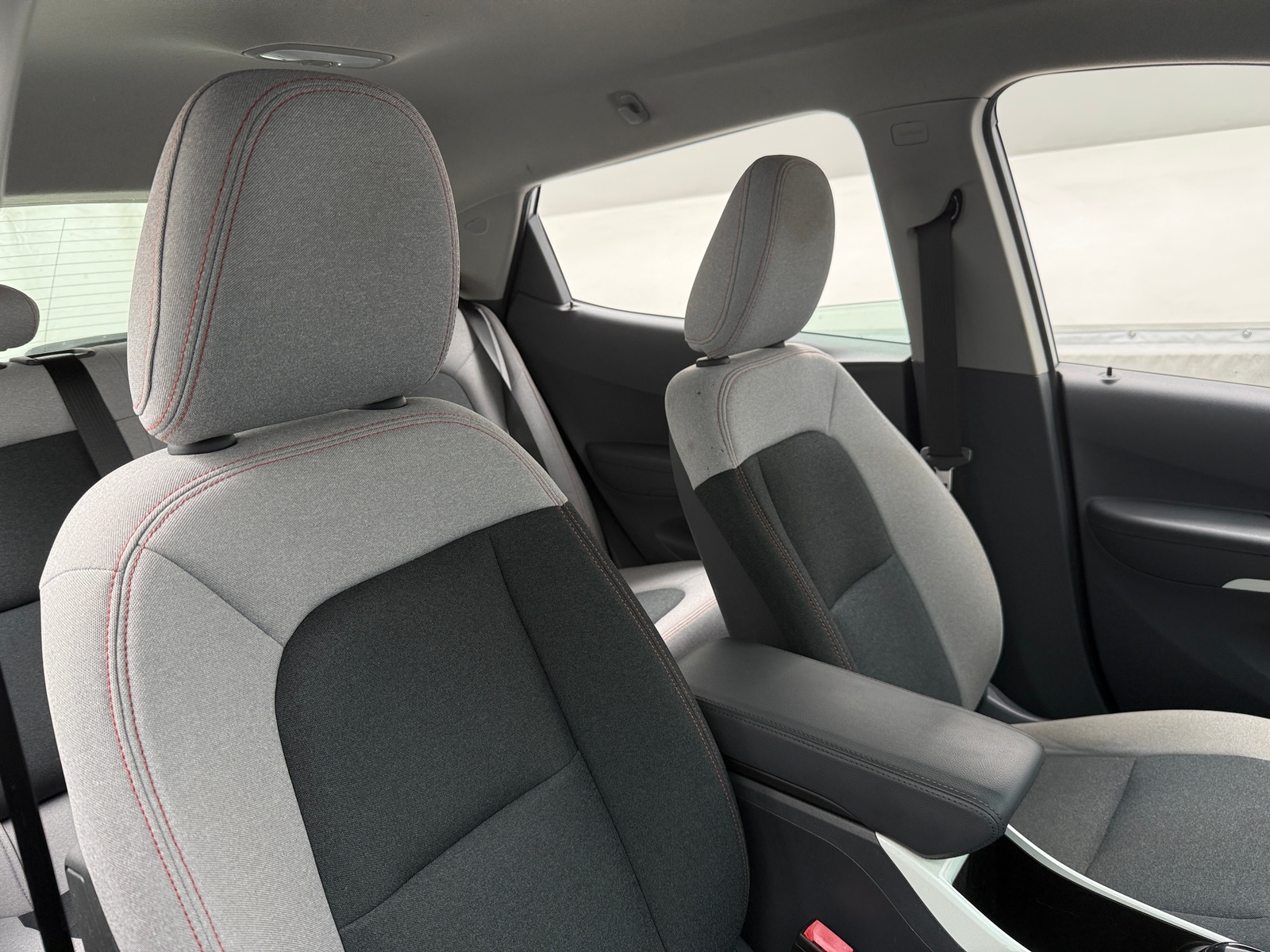 Thumbnail: 2019 Chevrolet Bolt EV - 2