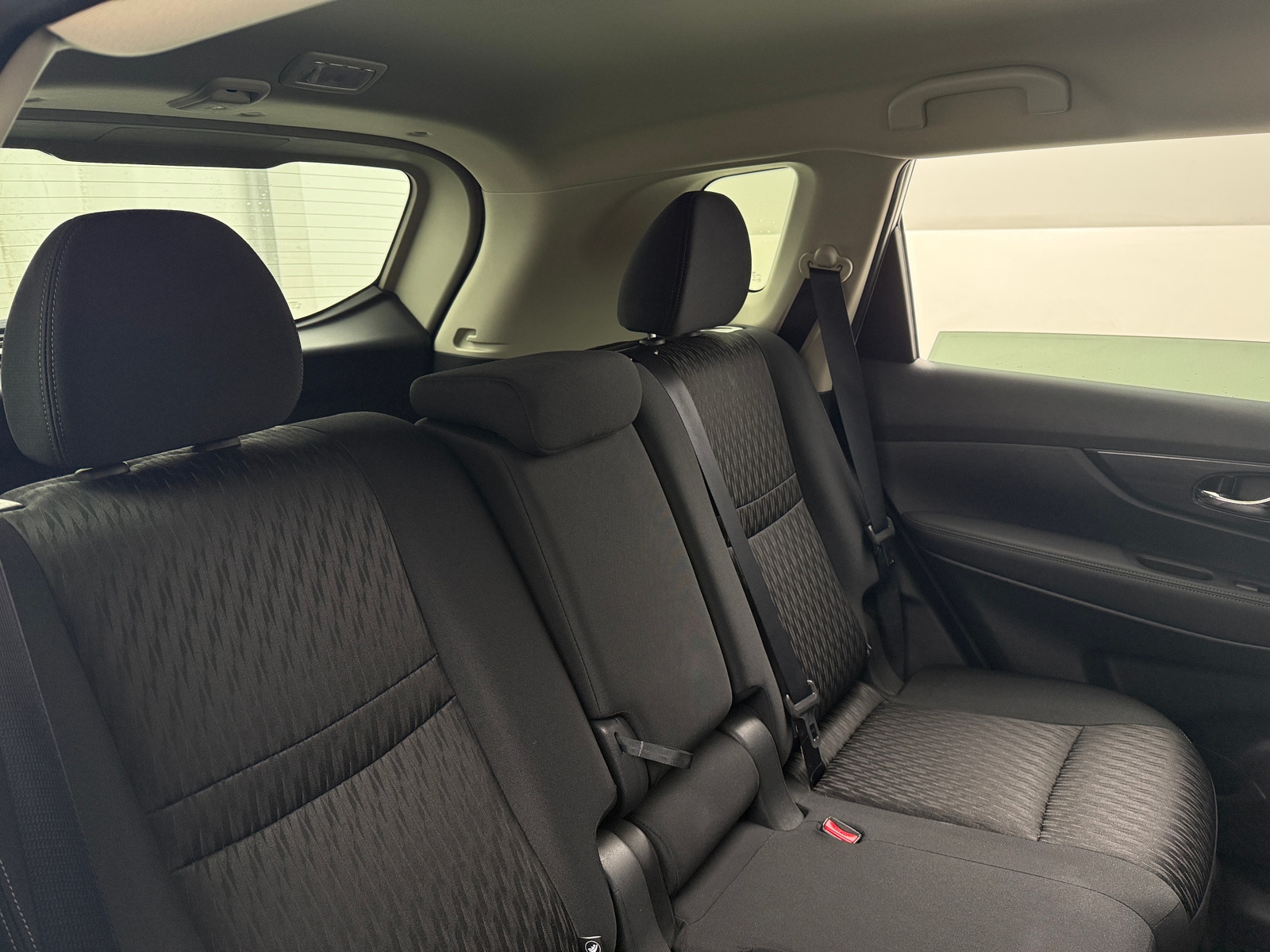 Thumbnail: 2017 Nissan Rogue - 6