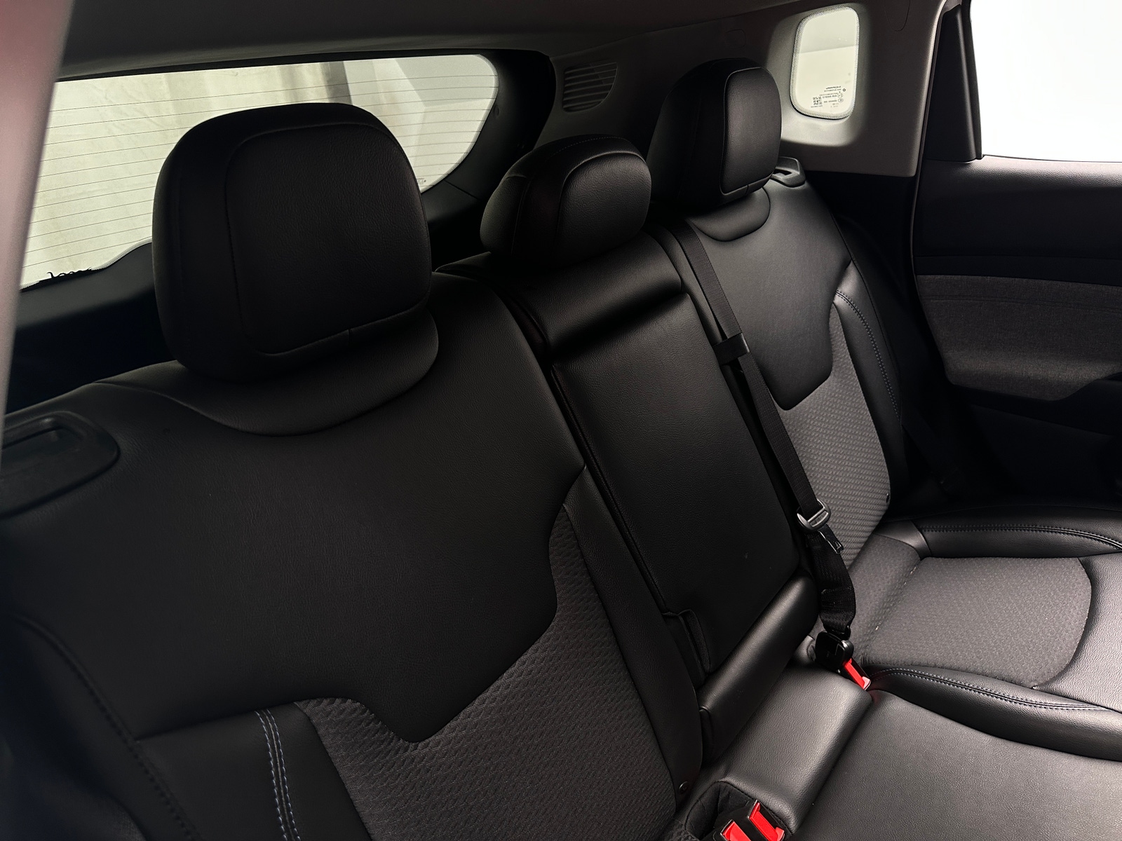 Thumbnail: 2022 Jeep Compass - 6