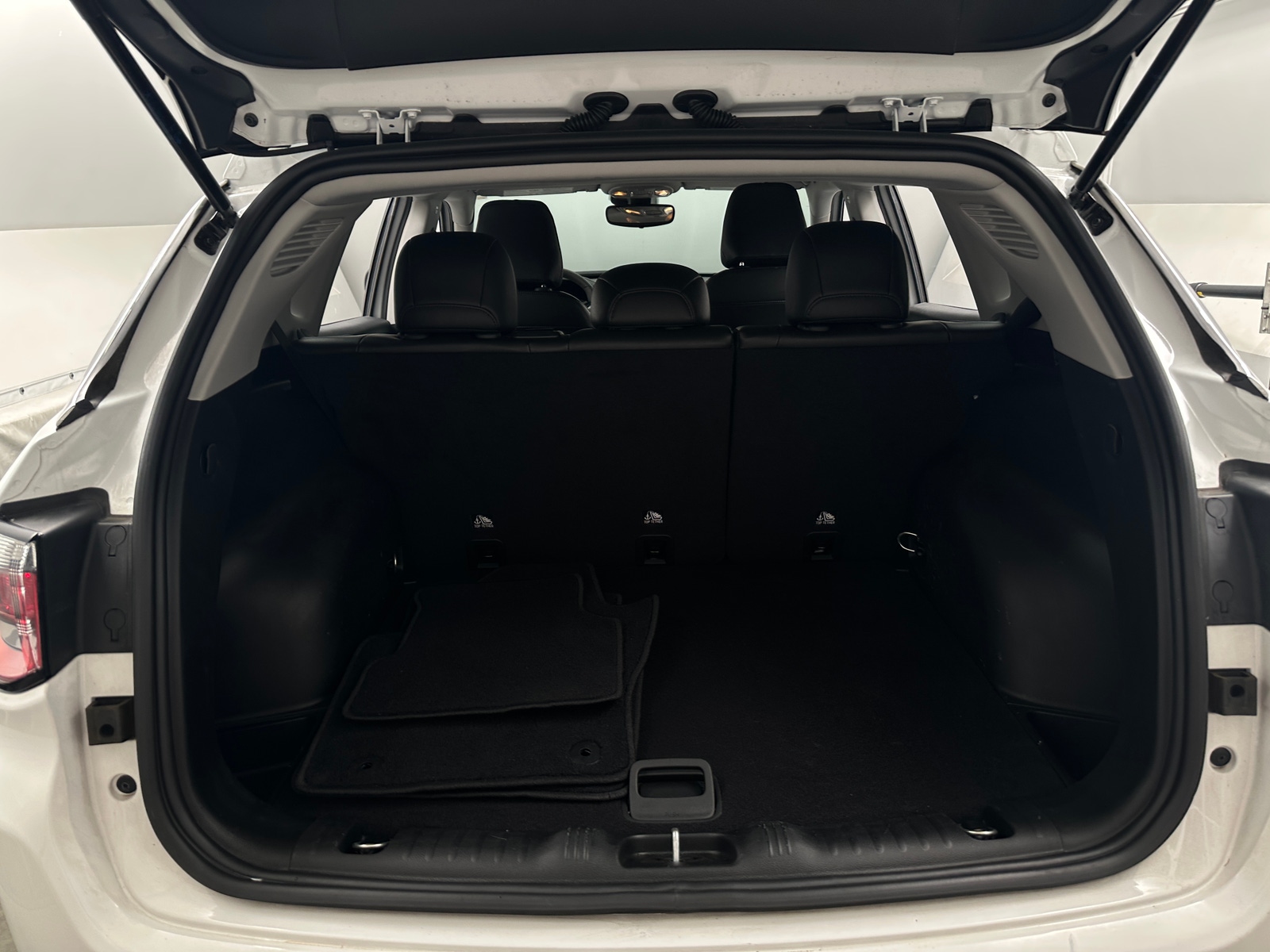 Thumbnail: 2022 Jeep Compass - 7