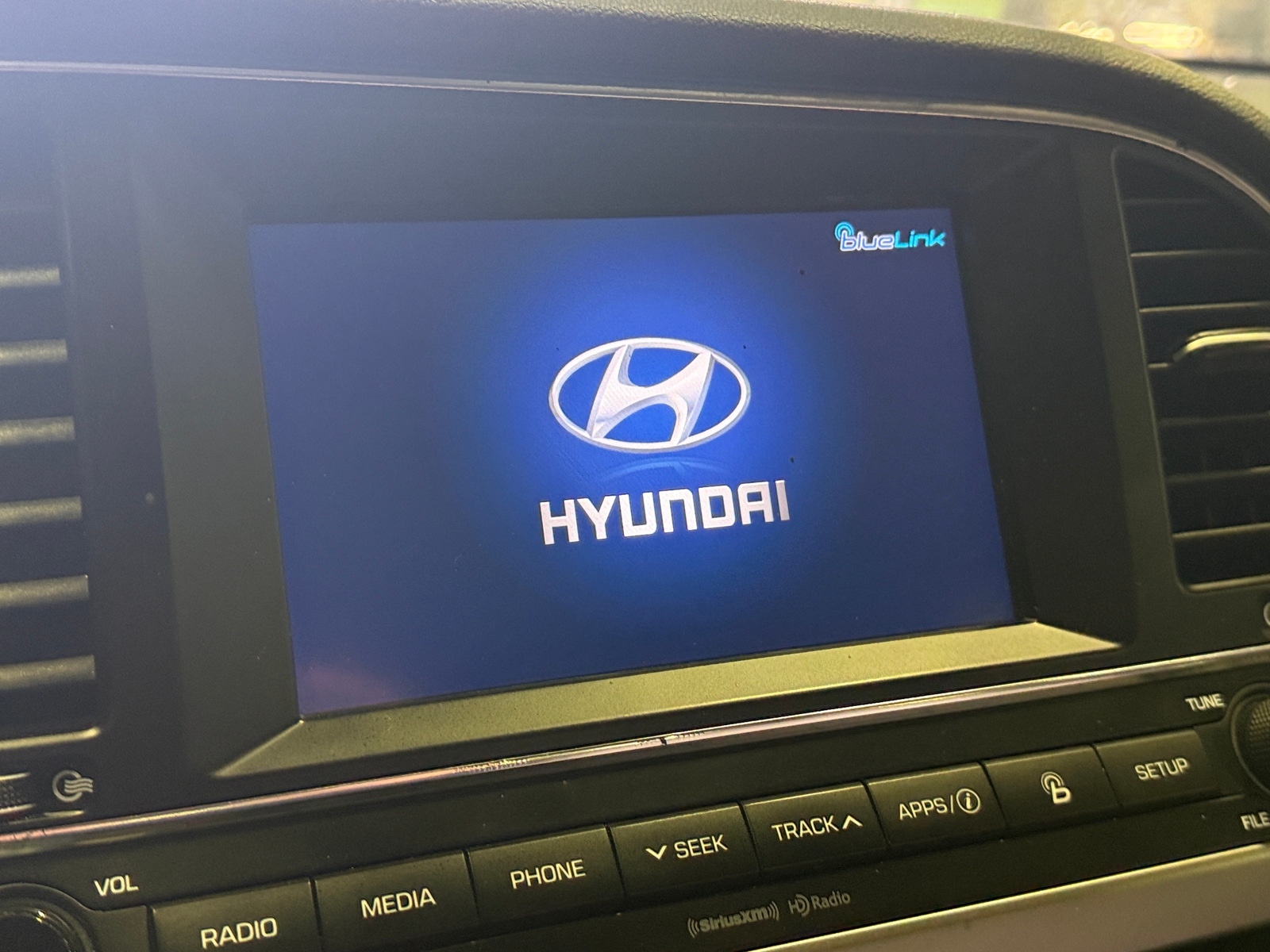 Thumbnail: 2017 Hyundai Elantra - 3