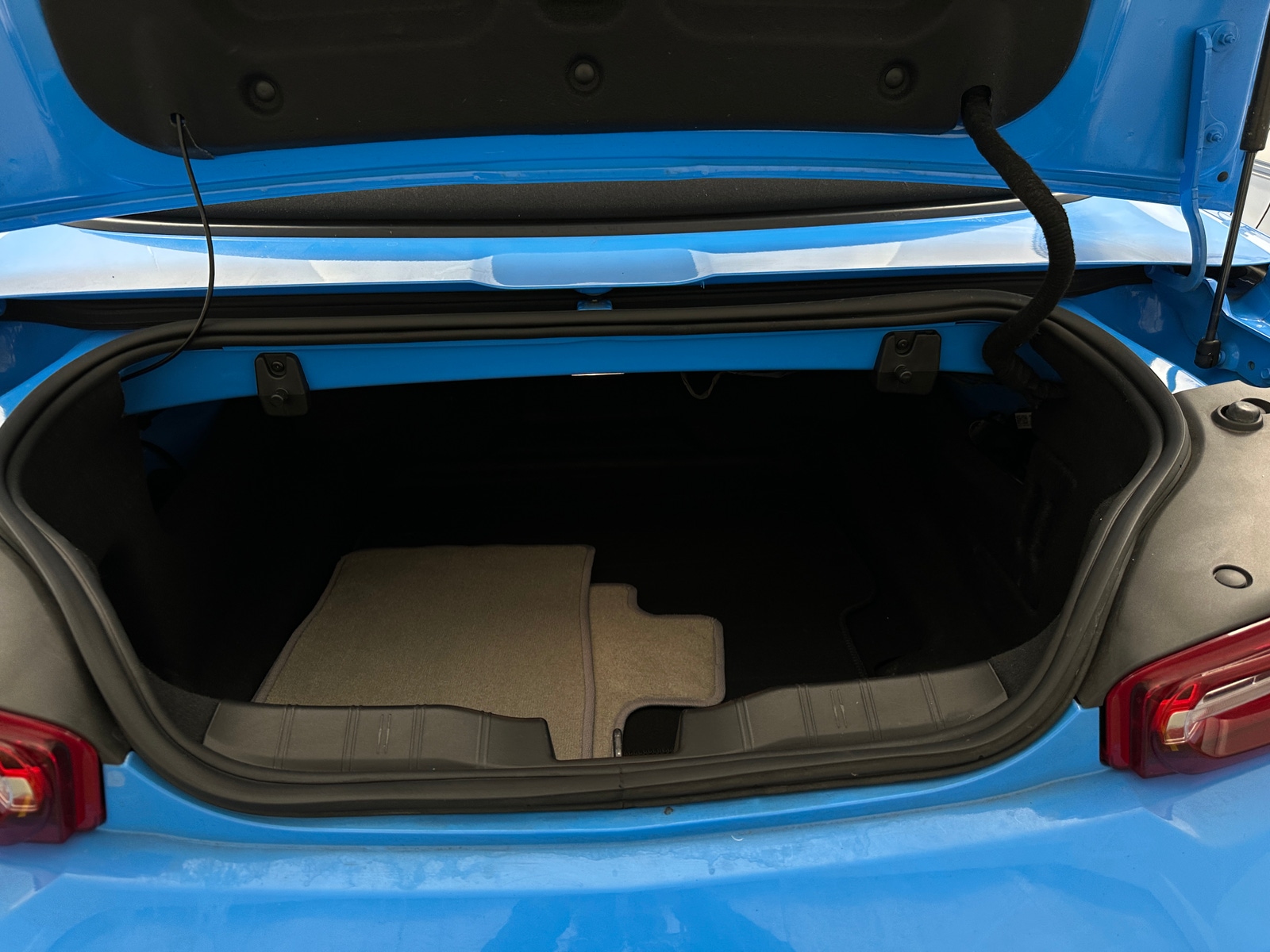 Thumbnail: 2023 Chevrolet Camaro - 7