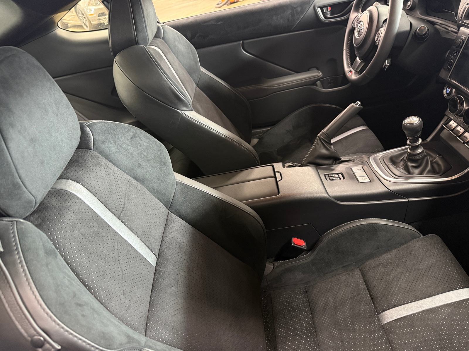 Thumbnail: 2024 Toyota GR86 - 2