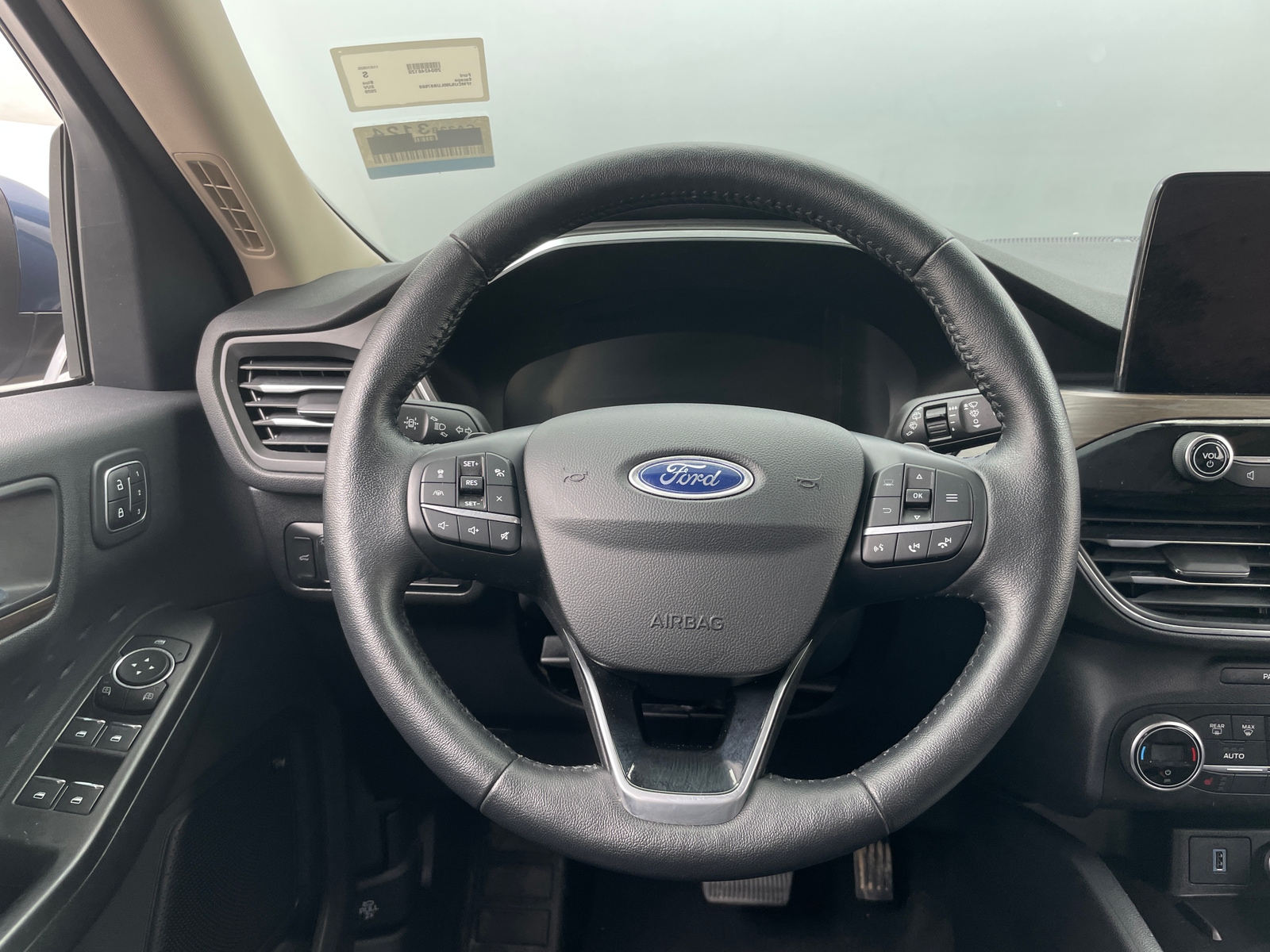 Thumbnail: 2020 Ford Escape - 4