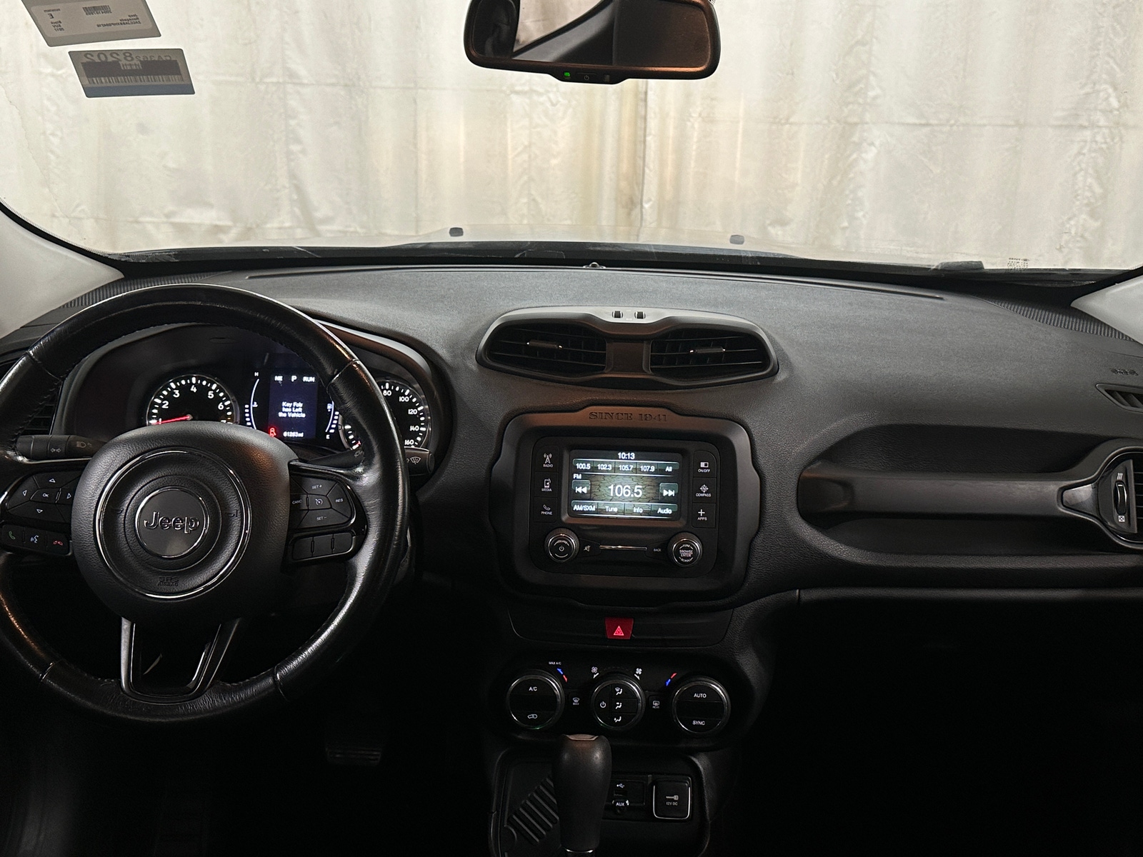 Thumbnail: 2017 Jeep Renegade - 3