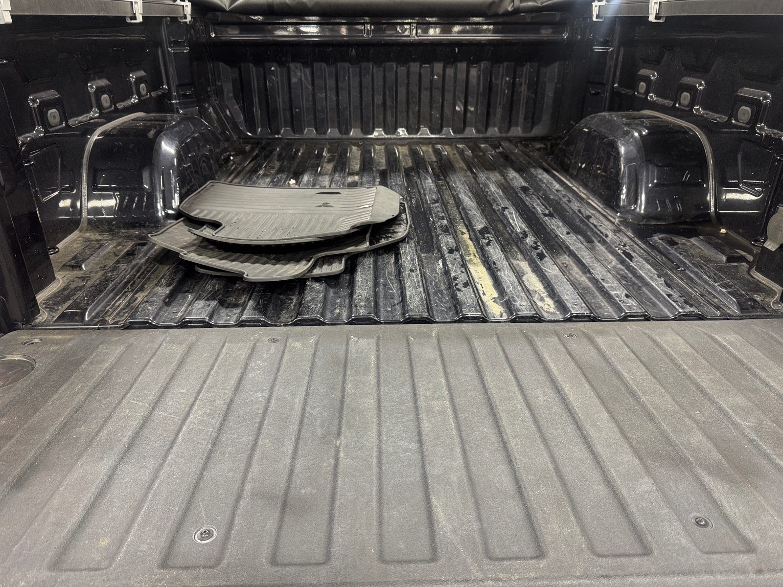 Thumbnail: 2023 Chevrolet Silverado 1500 - 7