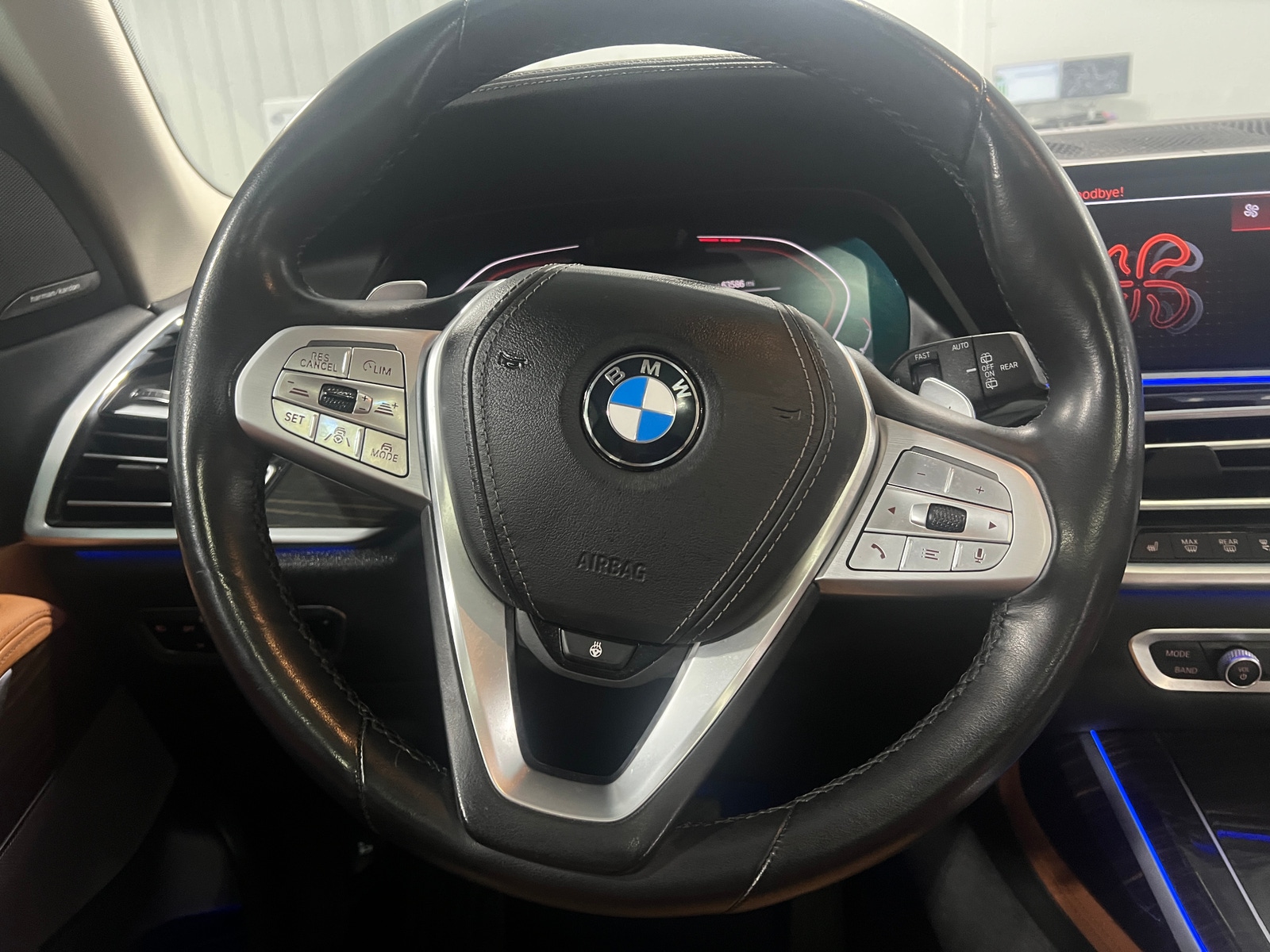 Thumbnail: 2019 BMW X7 - 4