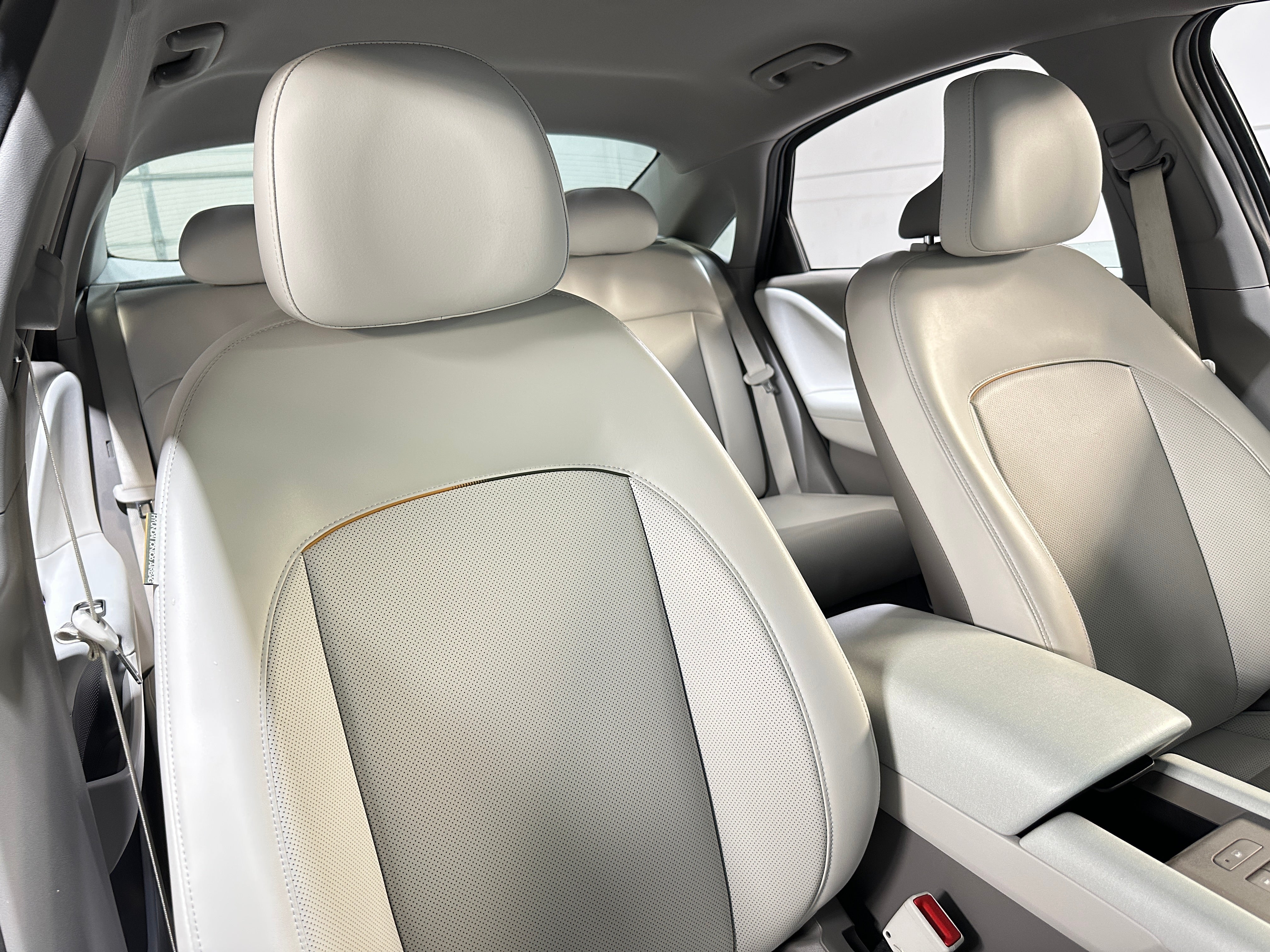 Used 2023 Hyundai IONIQ 6 SEL with VIN KMHM34AA1PA043074 for sale in Oak Creek, WI