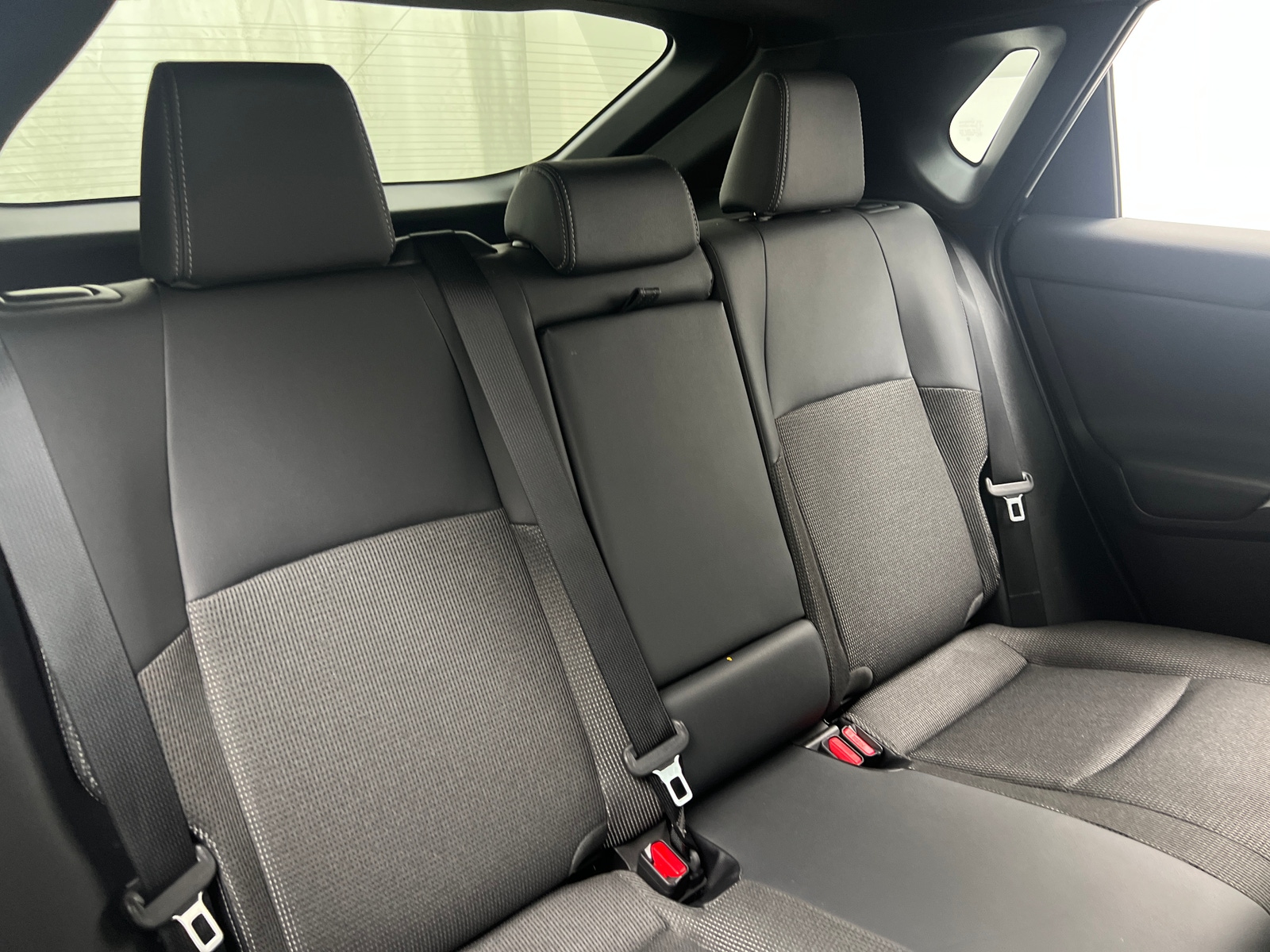 Thumbnail: 2024 Toyota bZ4X - 6