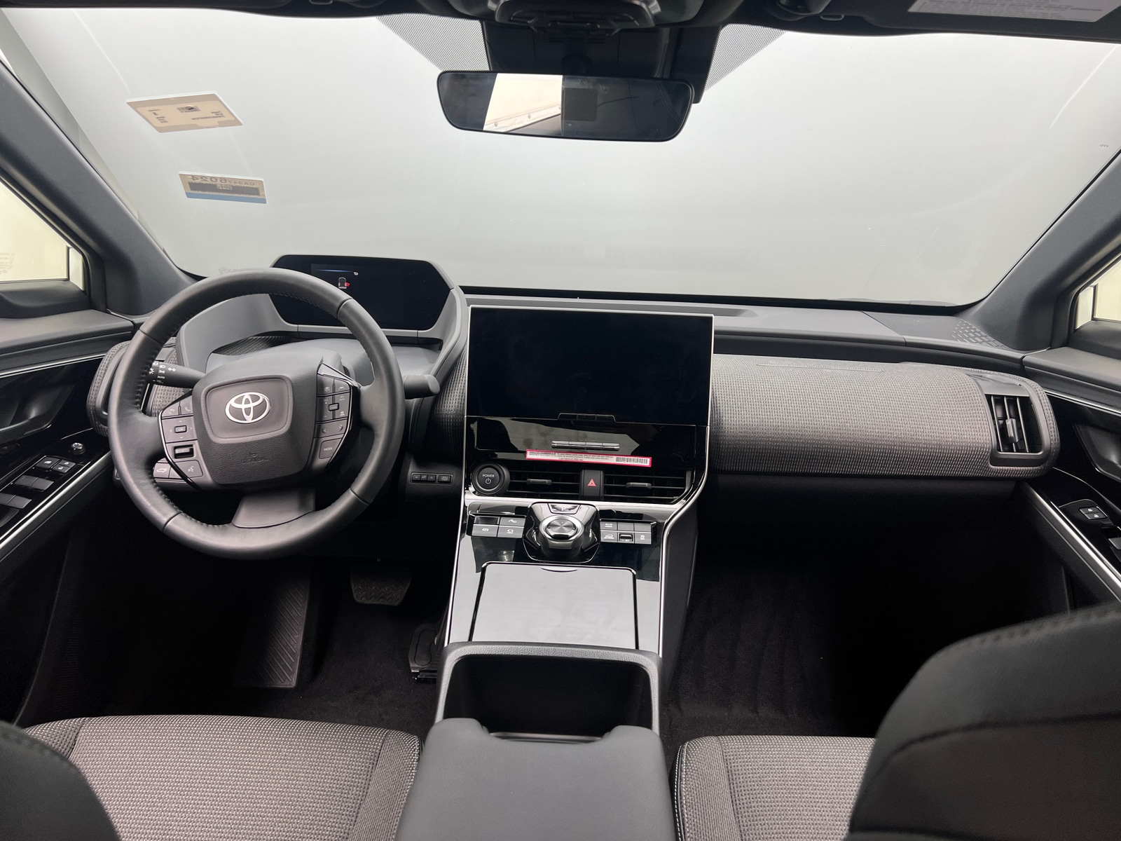 Thumbnail: 2024 Toyota bZ4X - 3