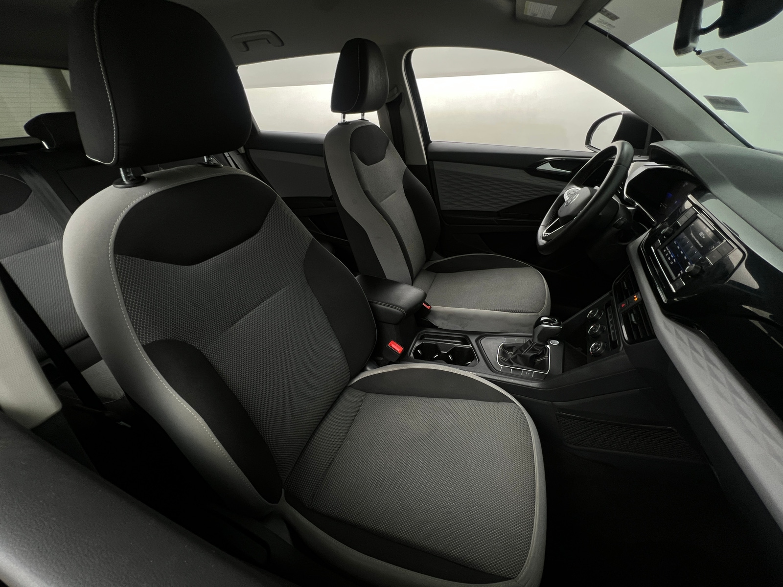 Thumbnail: 2022 Volkswagen Taos - 2