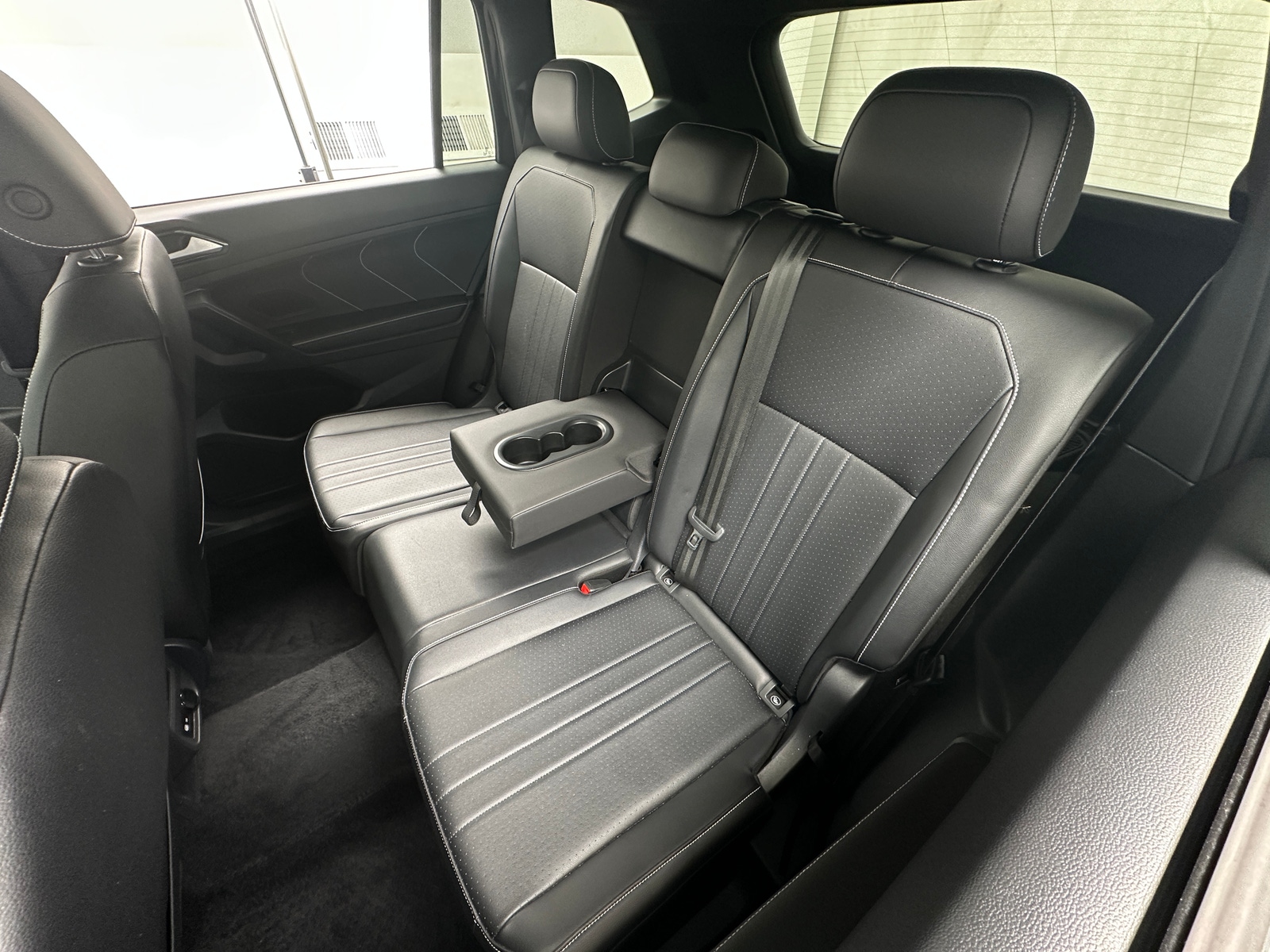 Thumbnail: 2022 Volkswagen Tiguan - 5